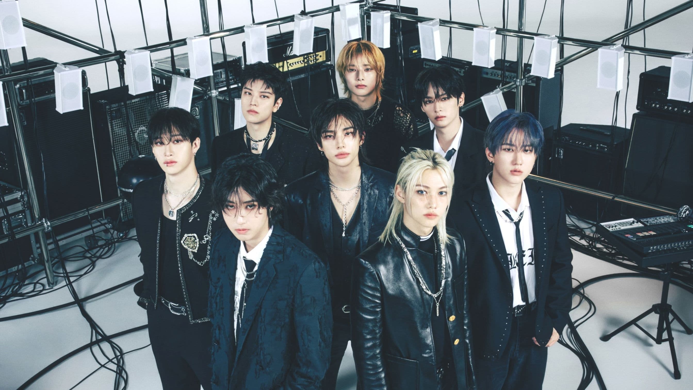 Beyond Live — Stray Kids World Tour dominATE in SEOUL backdrop