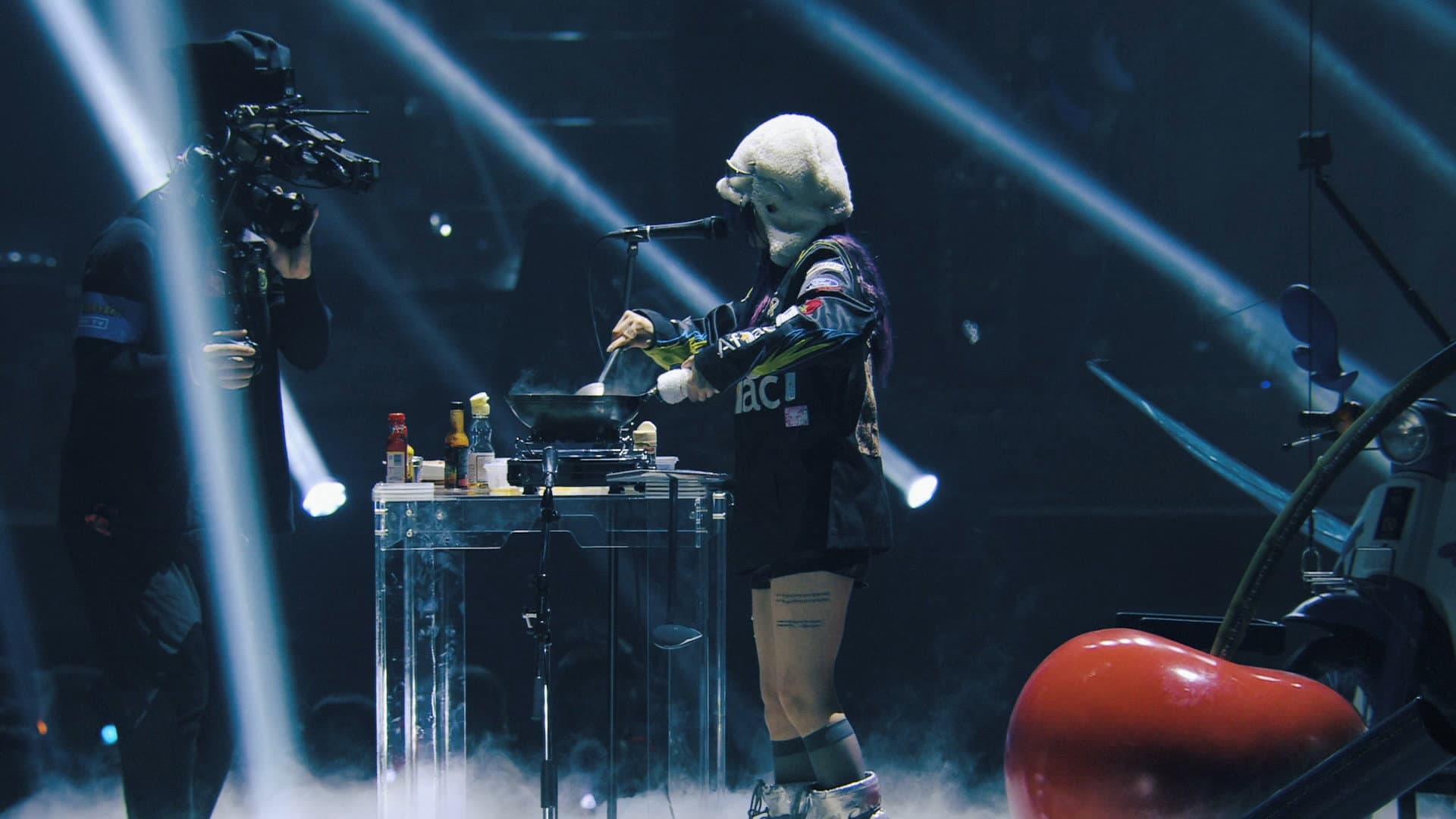 ZUTOMAYO 本格中華喫茶・愛のペガサス ~羅武の香辛龍~ backdrop