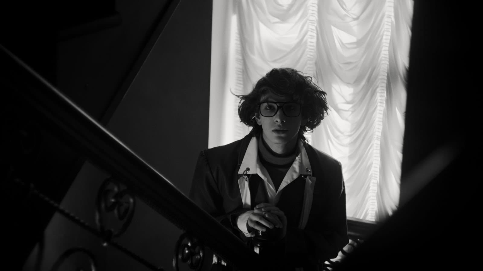 Summer Will Come backdrop