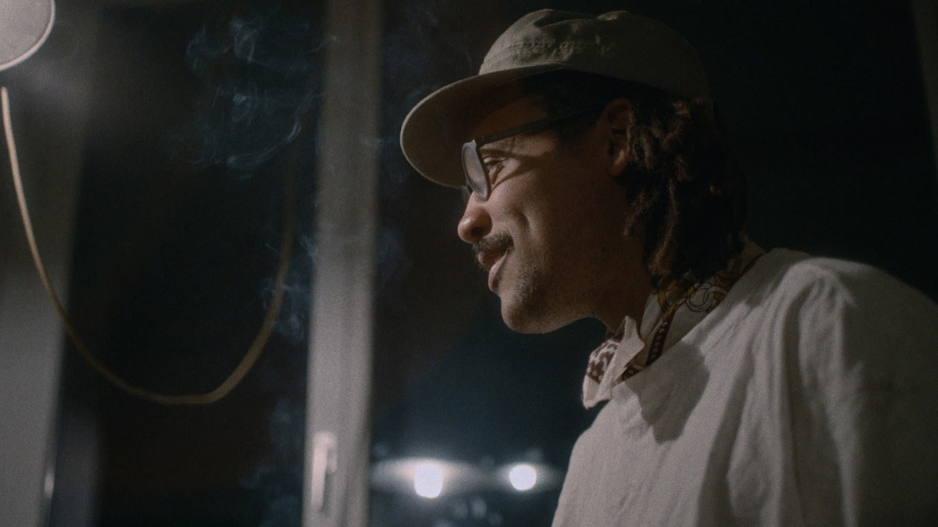 I Love You, I Leave You backdrop