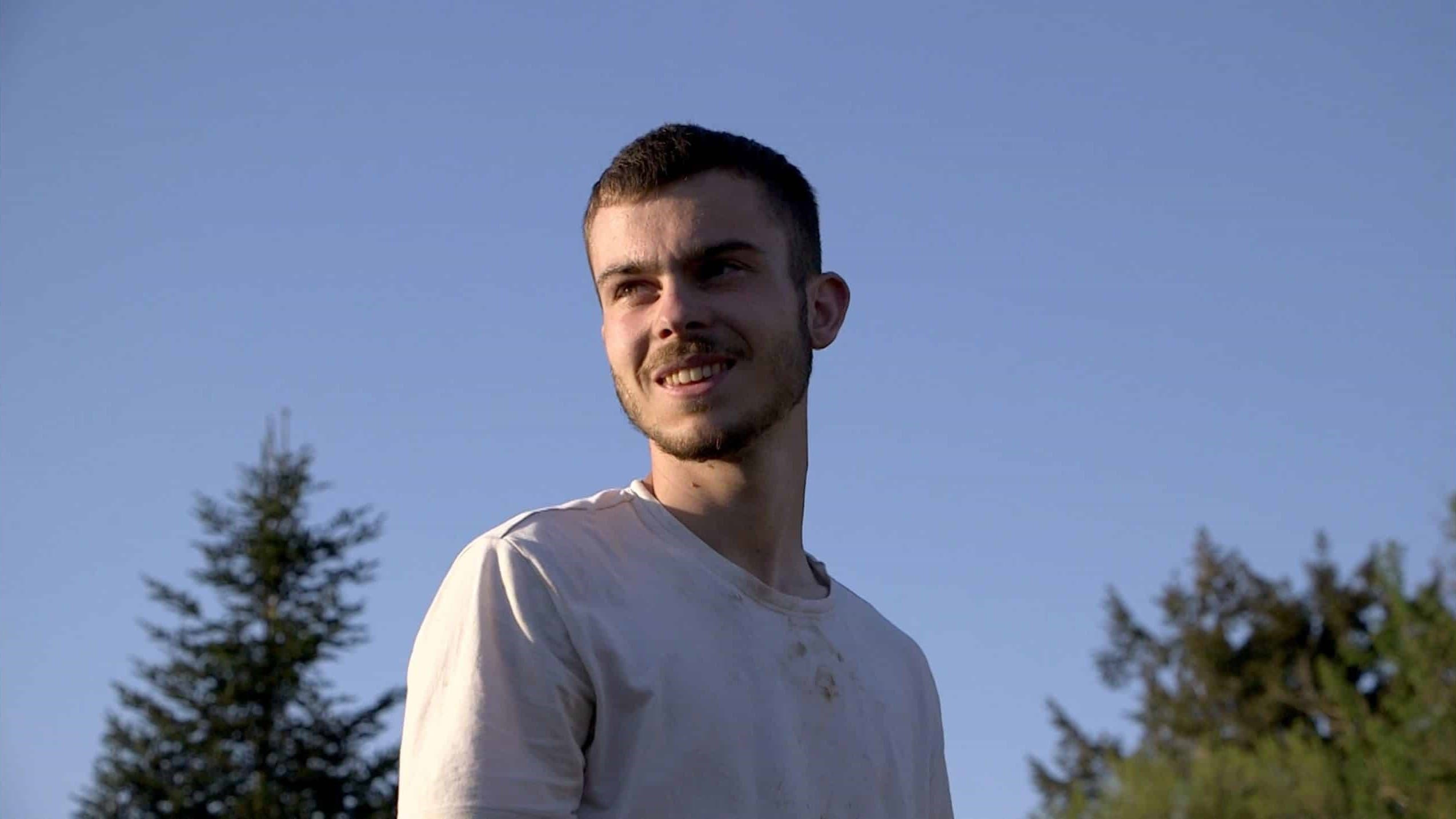 Maël et la révolution backdrop
