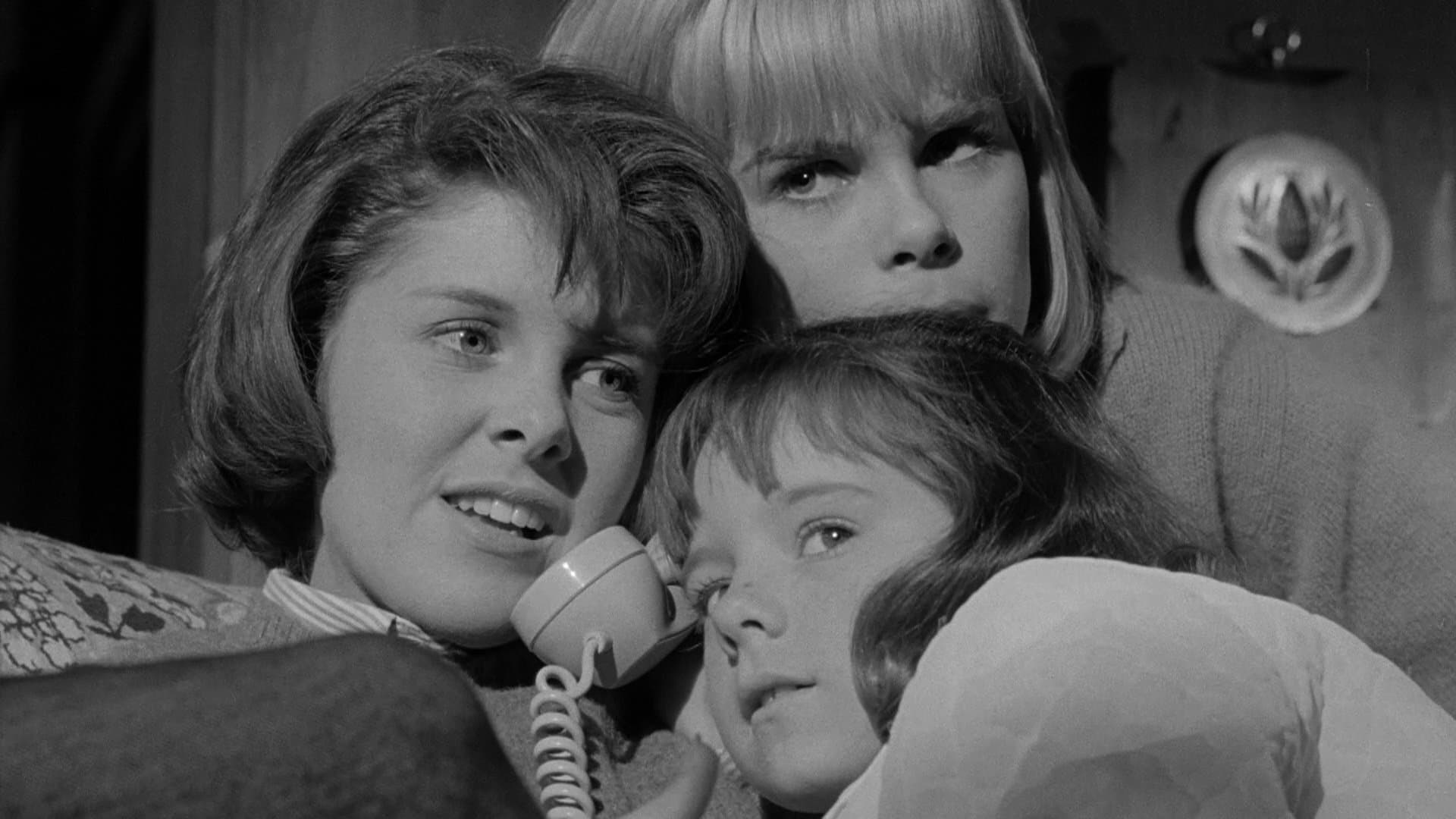 I Saw What You Did backdrop