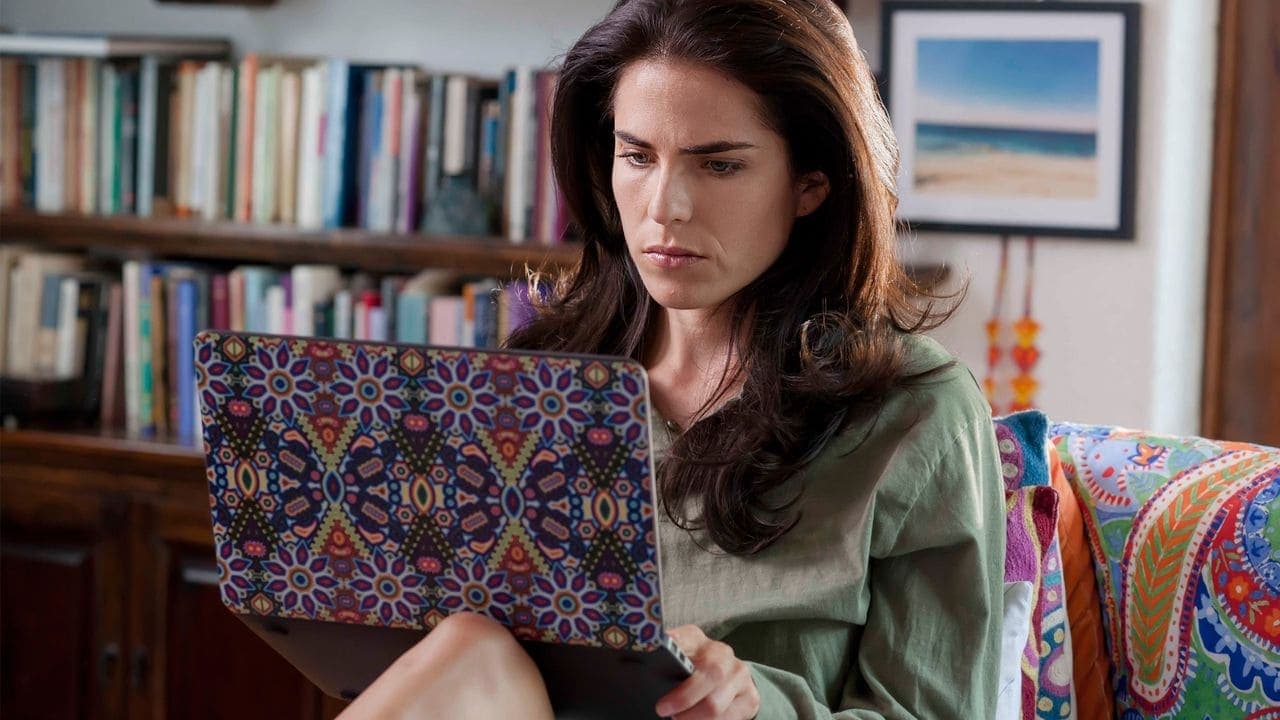 Don't Blame the Kid backdrop