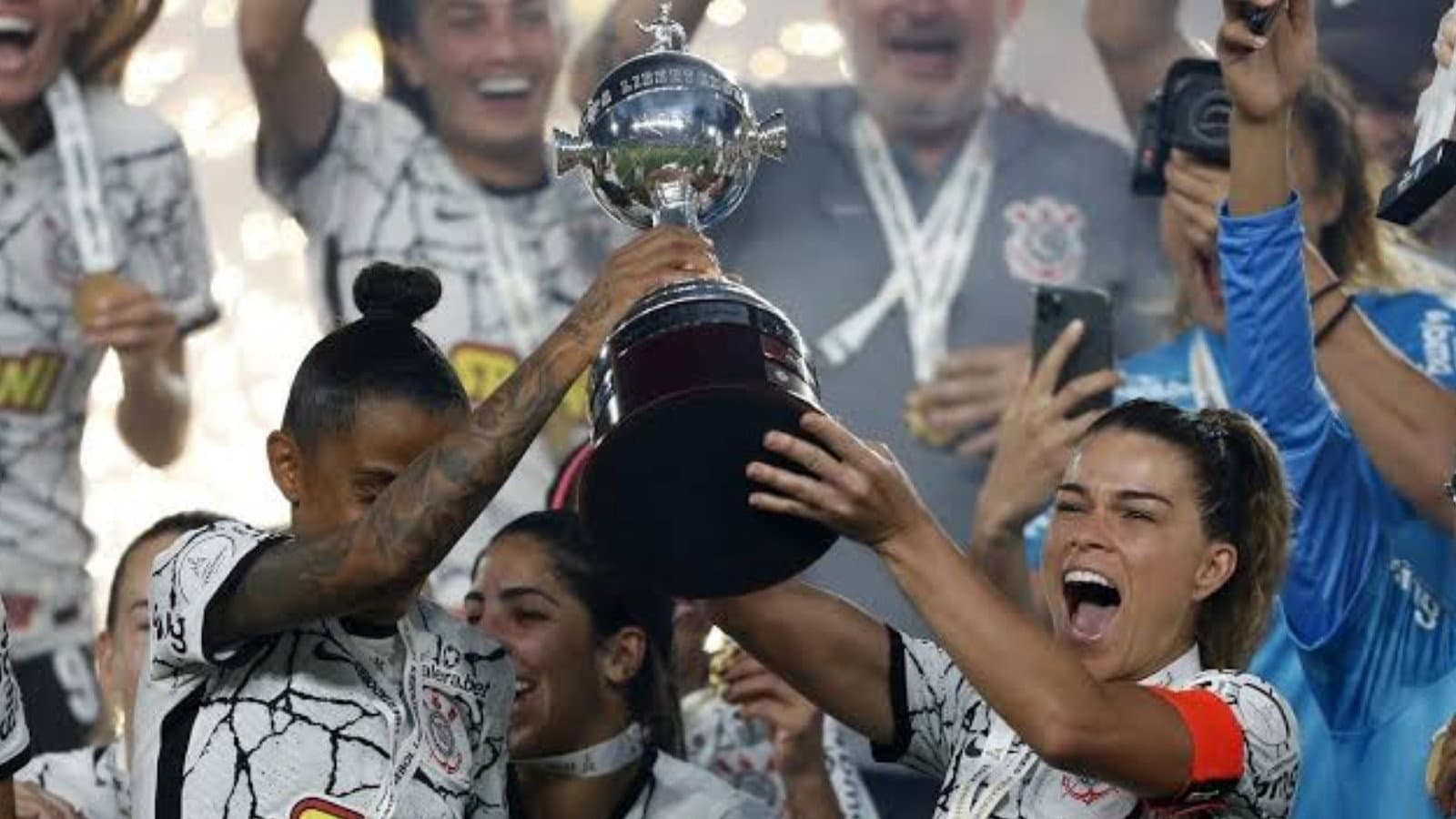A Glória é Delas - Corinthians Tricampeão da América backdrop