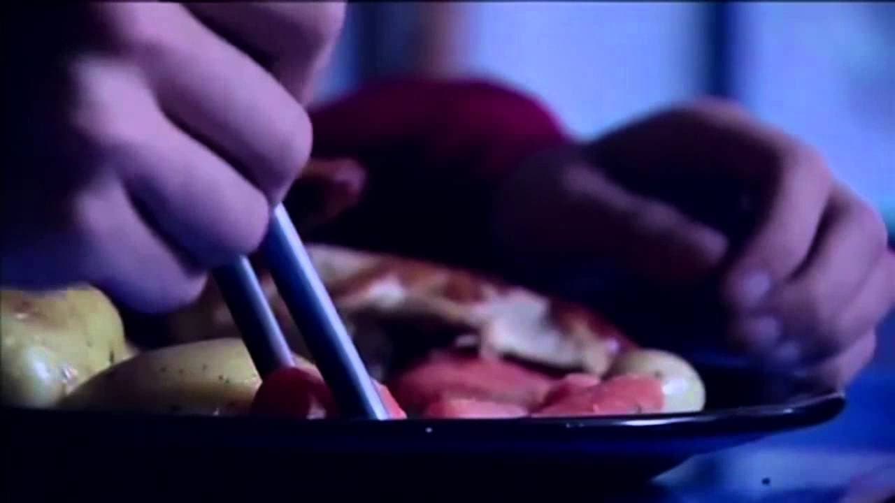 Yu Ming Is Ainm Dom backdrop