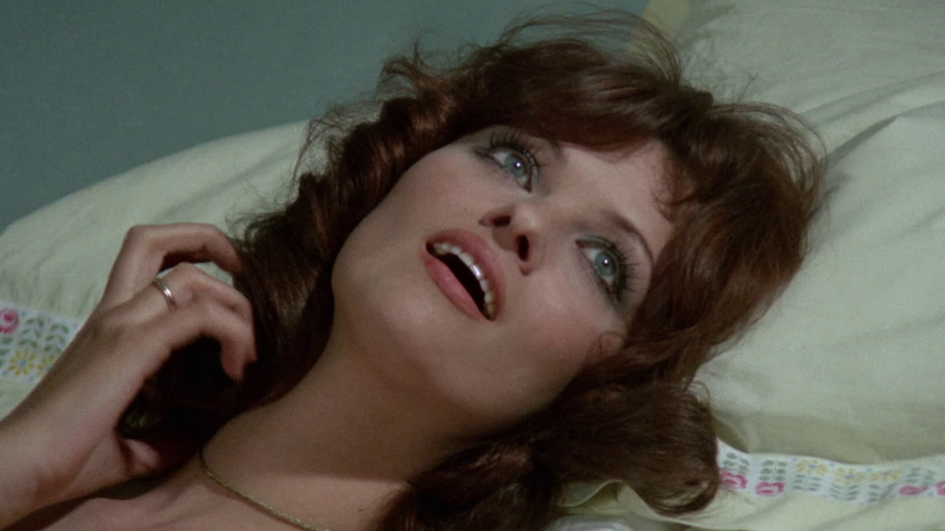 So Sweet, So Dead backdrop