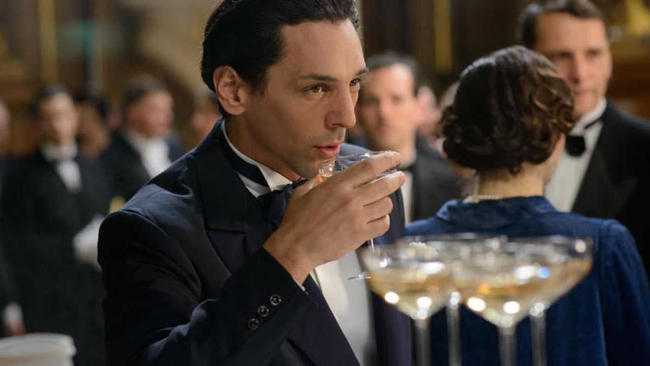 Stavisky, l'escroc du siècle backdrop