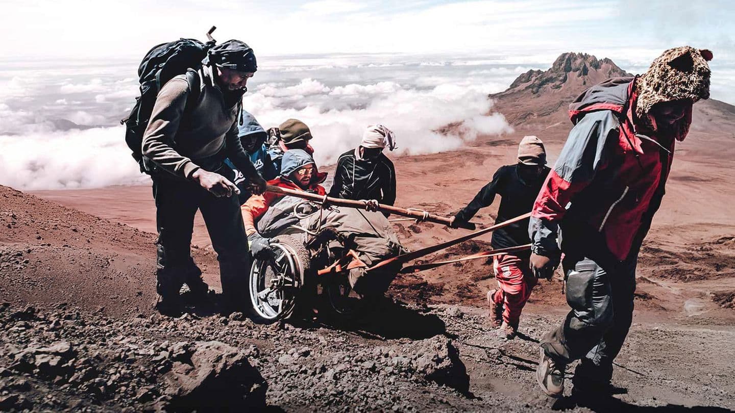 En Roues Libres backdrop