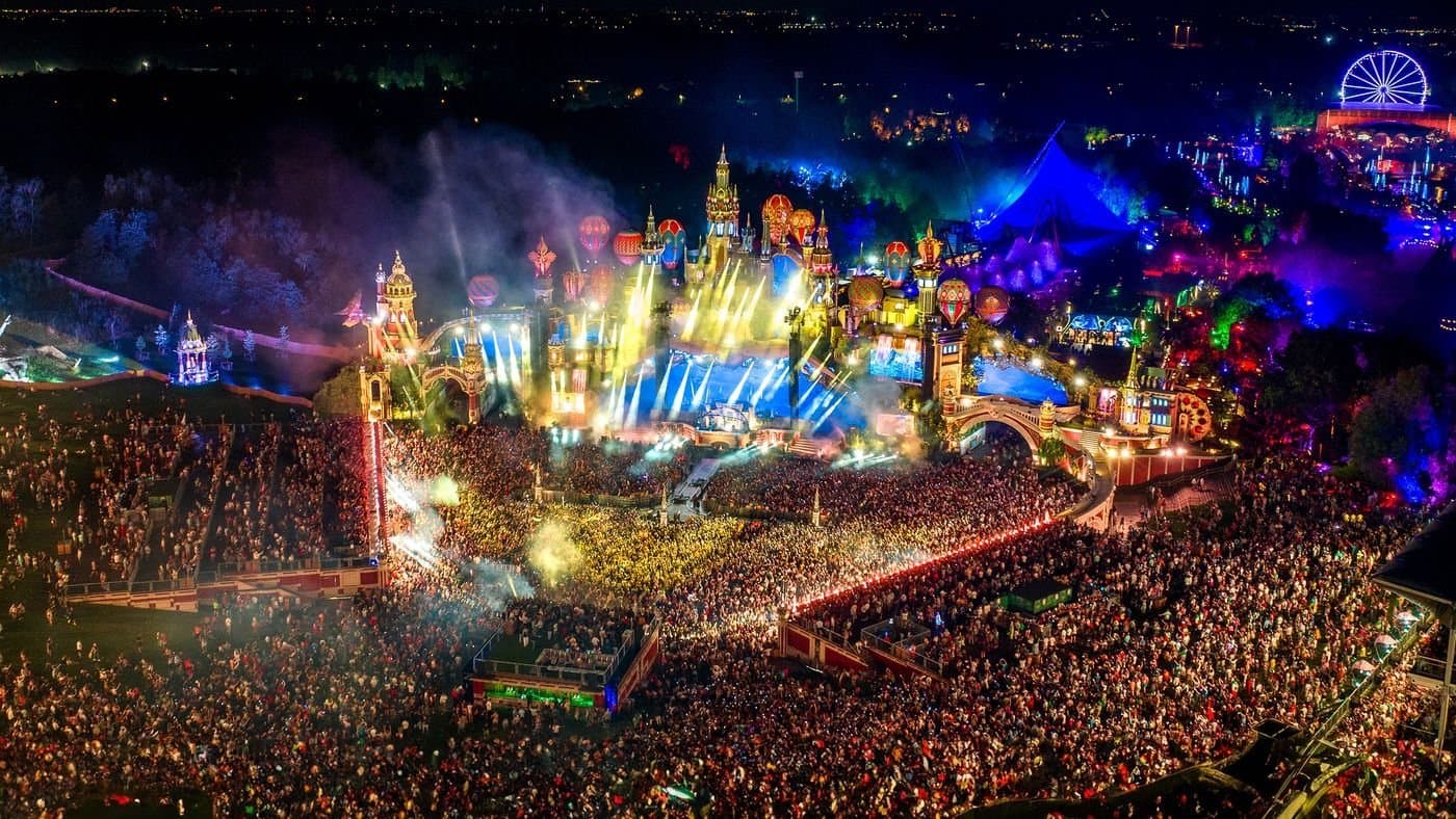 Tomorrowland : 20 ans d'émotions backdrop