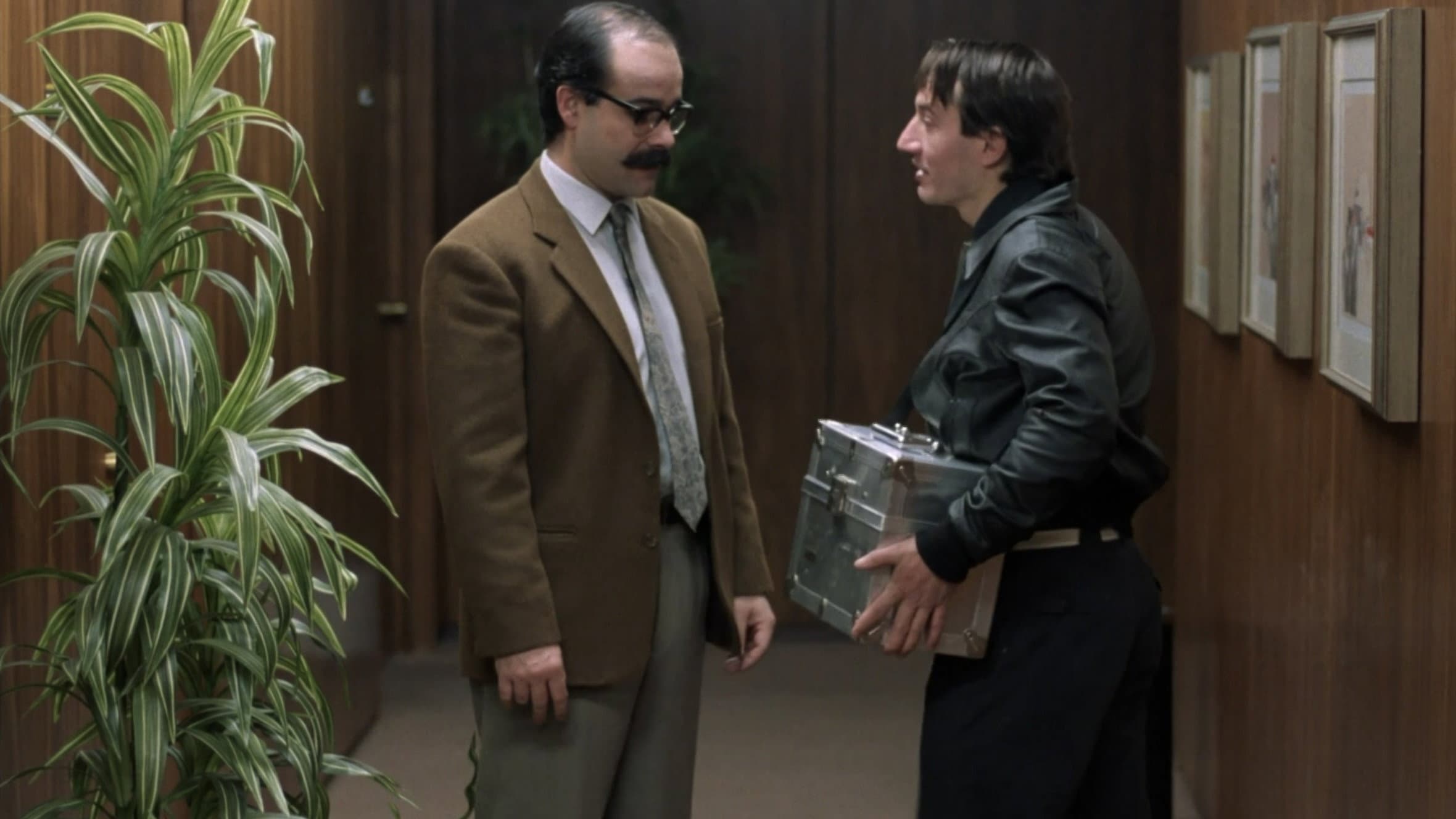 La vida alegre backdrop