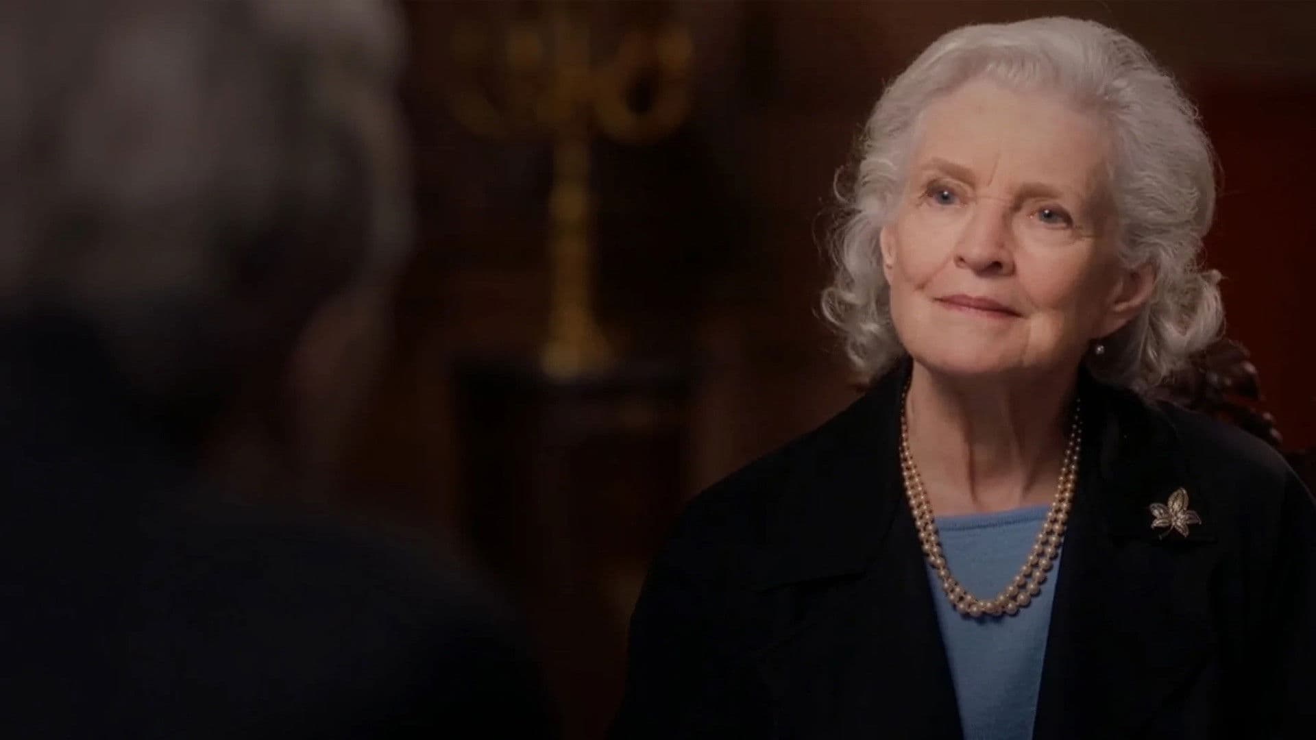 La Maman du bourreau backdrop