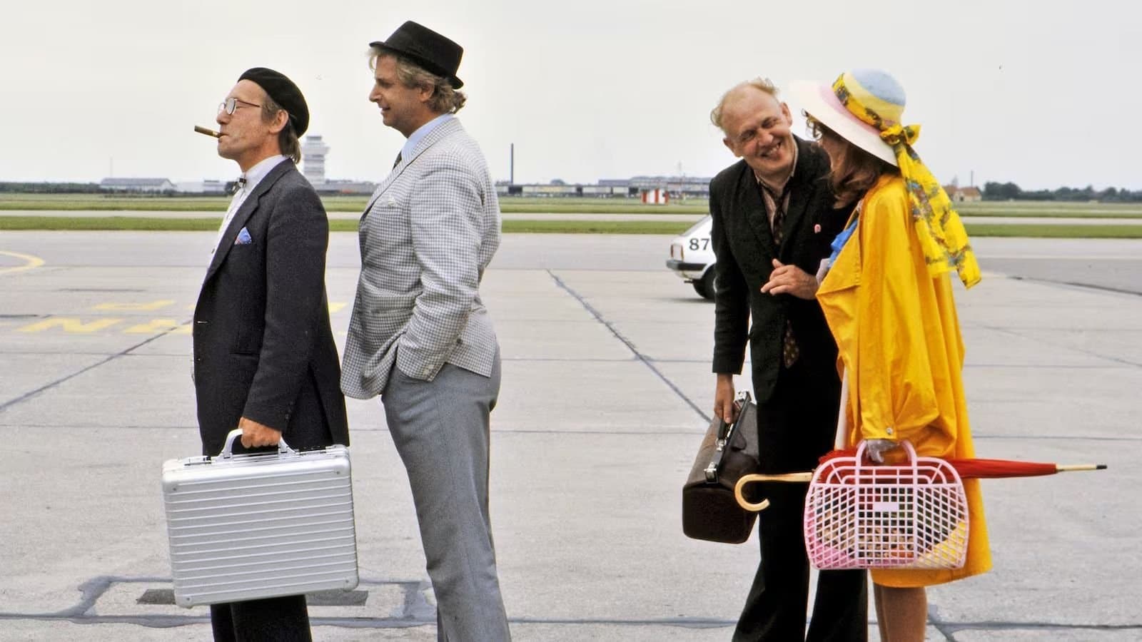 The Jönsson Gang Gets Gold Fever backdrop