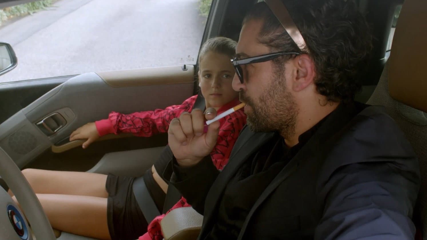 Bodyguard for Sweetheart backdrop