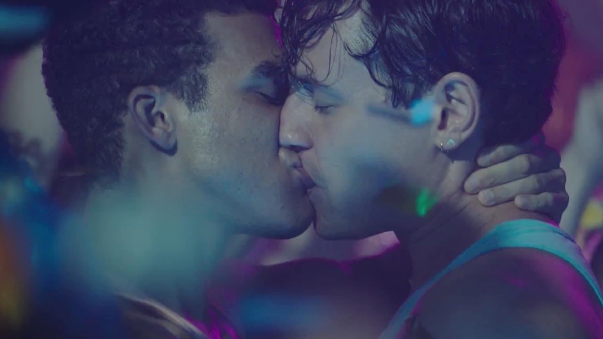 Midnight Kiss backdrop