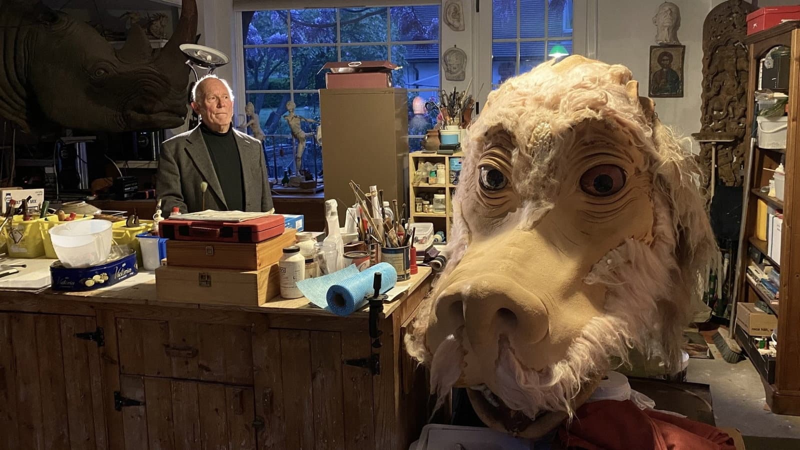 The Concavenator Valley backdrop