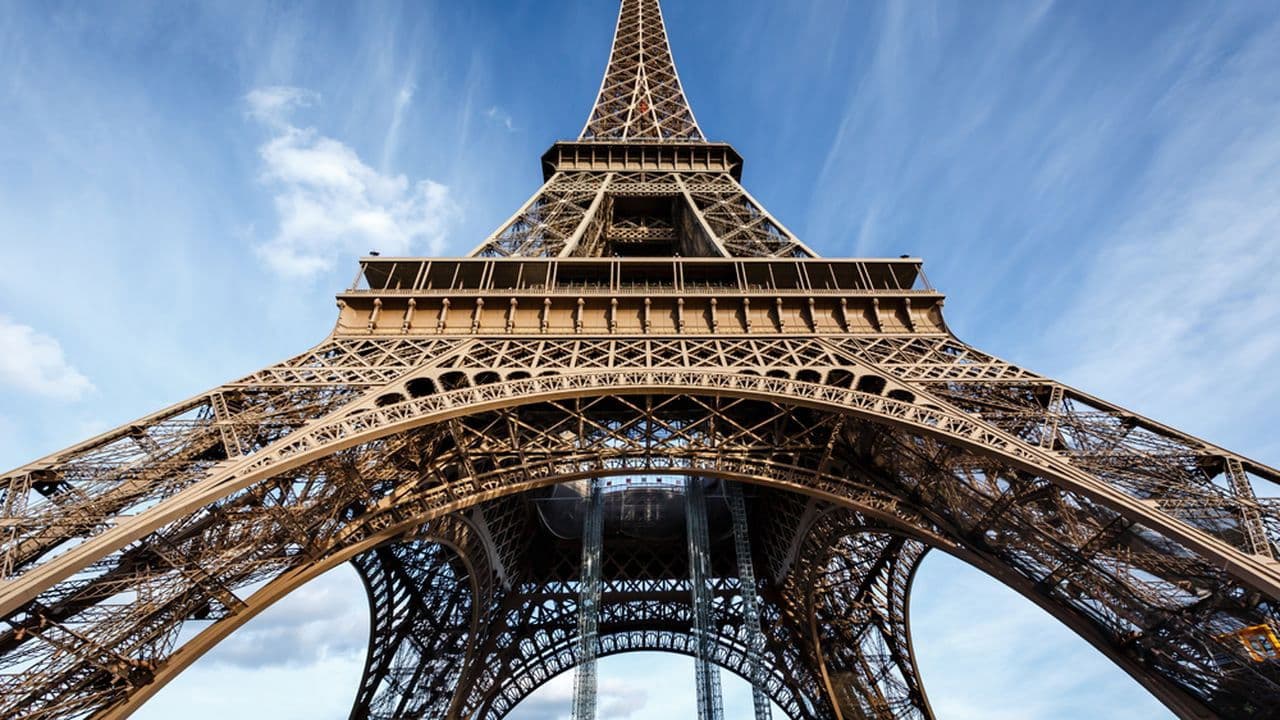 Tour Eiffel : les 10 secrets de l'icône de Paris backdrop