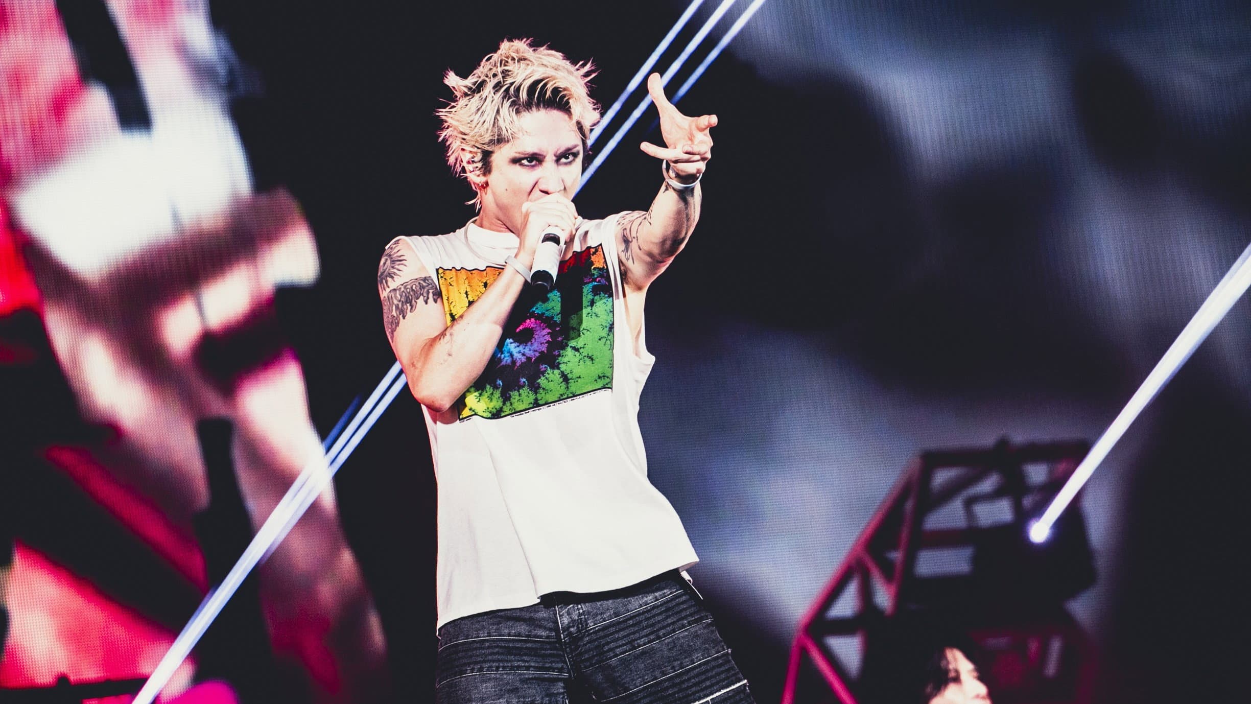 ONE OK ROCK DETOX JAPAN TOUR AT NISSAN STADIUM 2025 IN CINEMAS backdrop