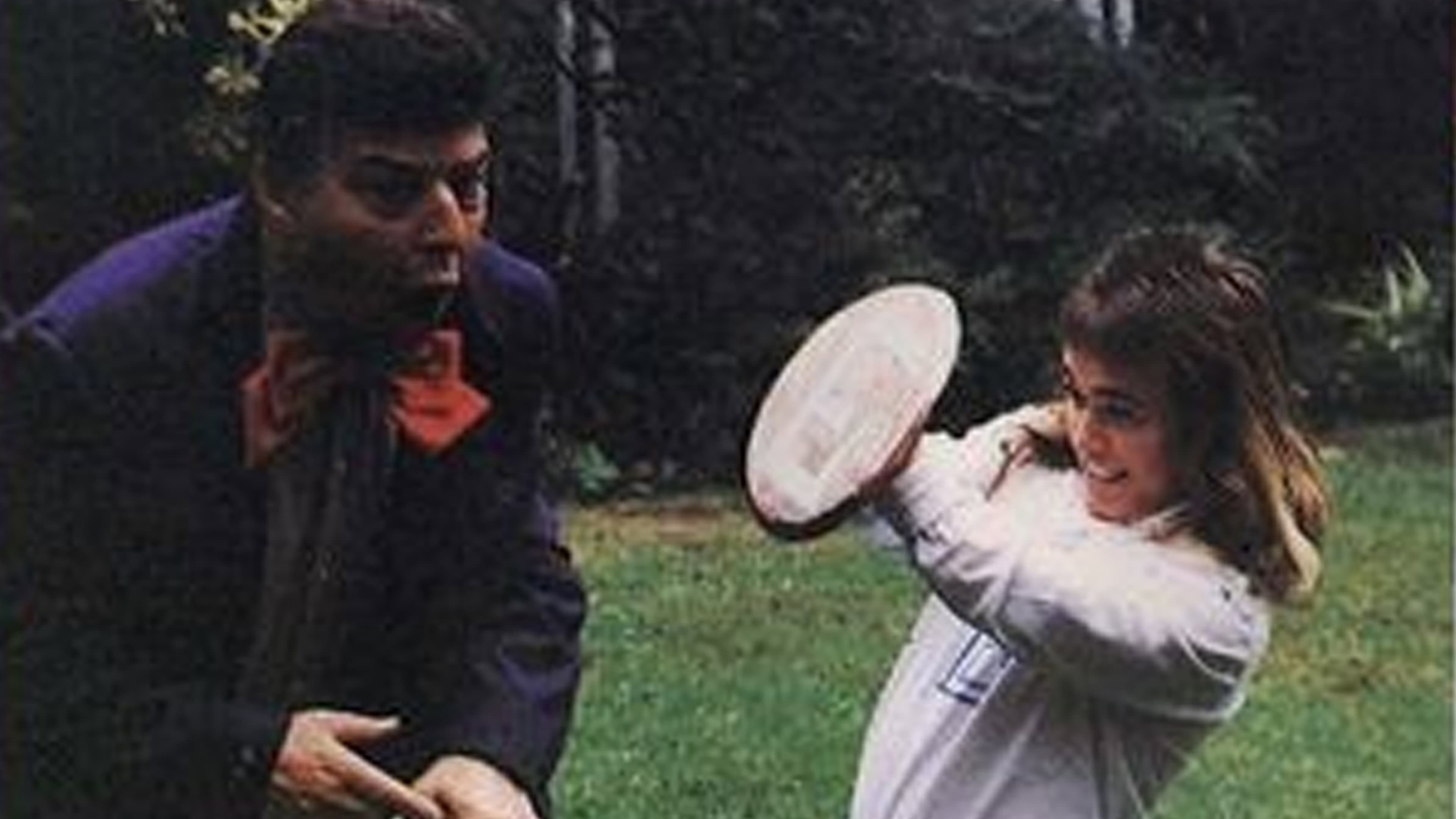 Los Enormes backdrop