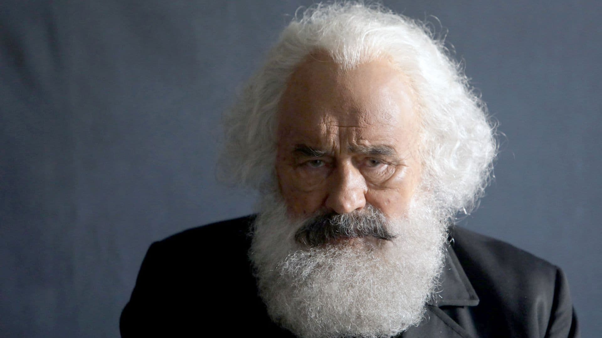 Karl Marx – Der deutsche Prophet backdrop