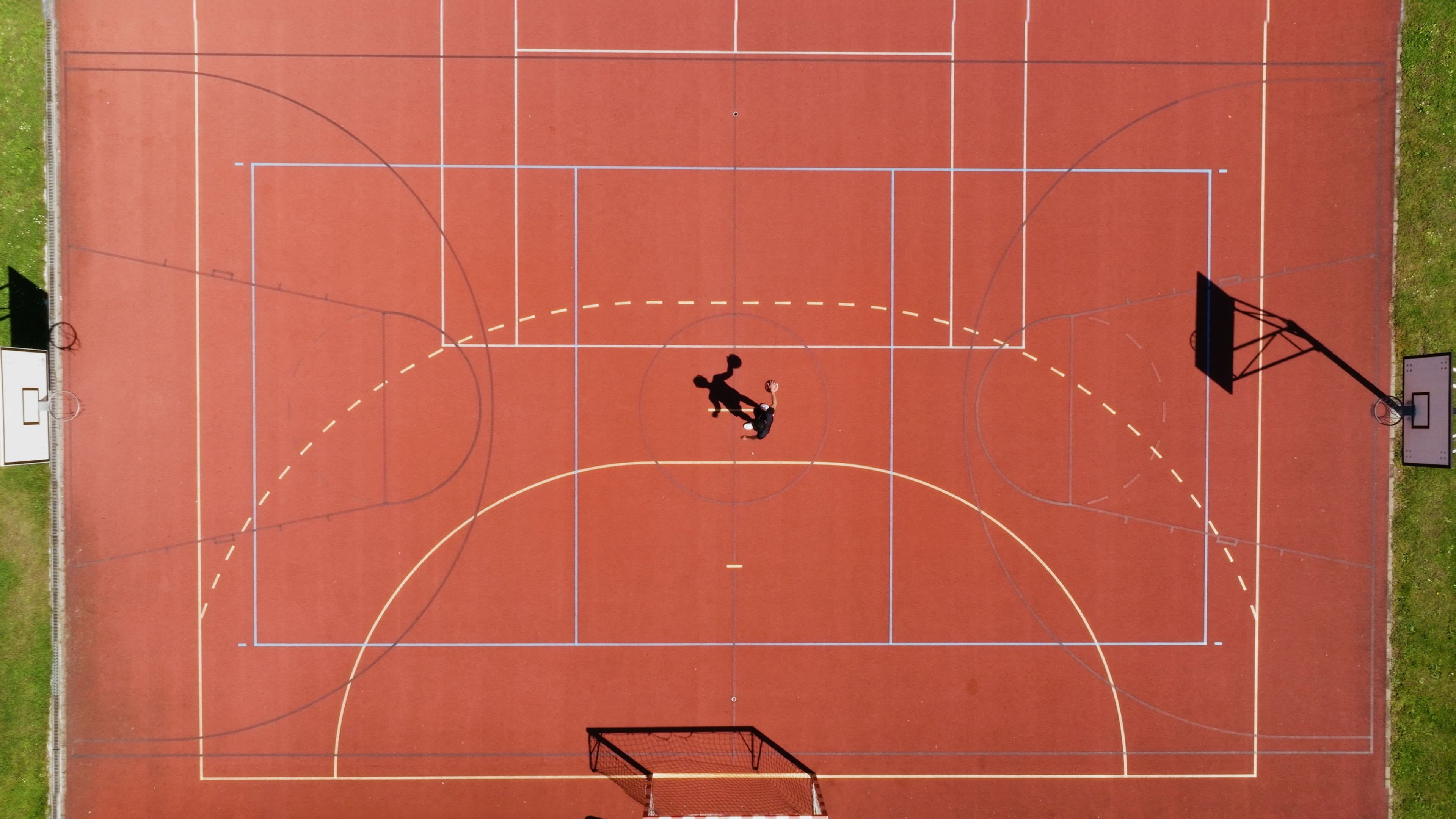 Der harte Weg als Basketballspieler in der Schweiz backdrop