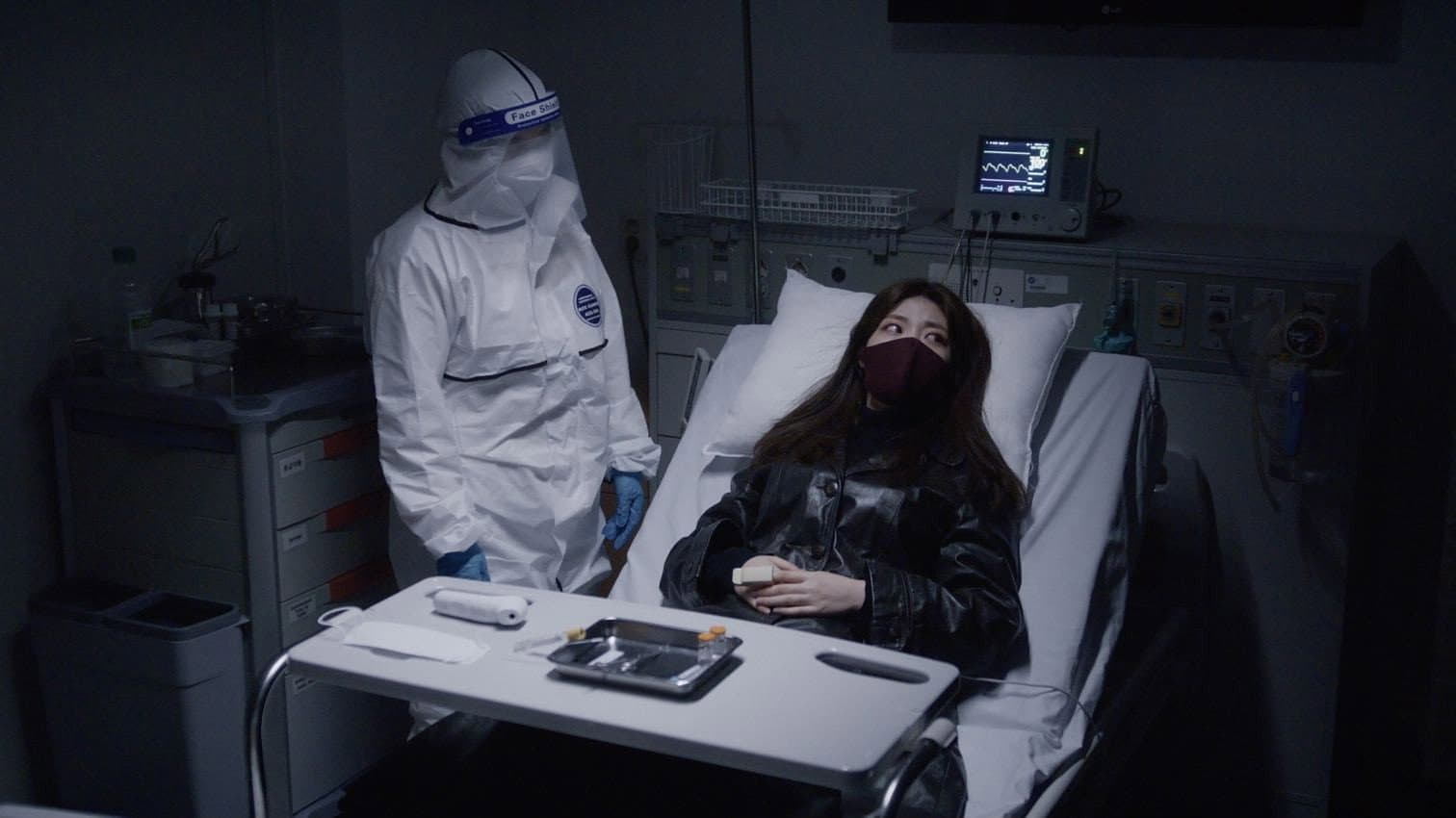 Red Mask KF94 backdrop