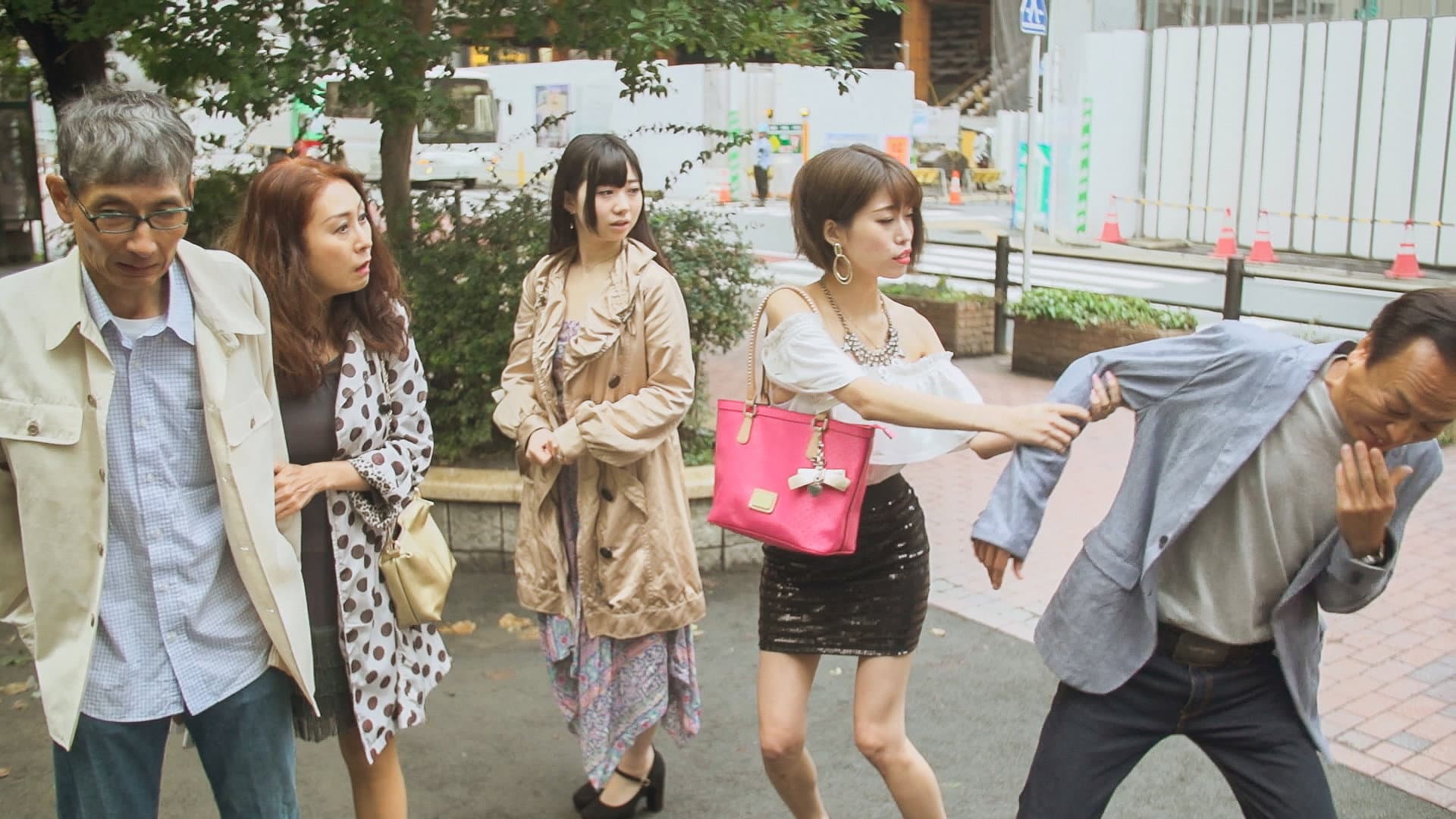 Dare ni demo iyarashii himitsu ga aru backdrop