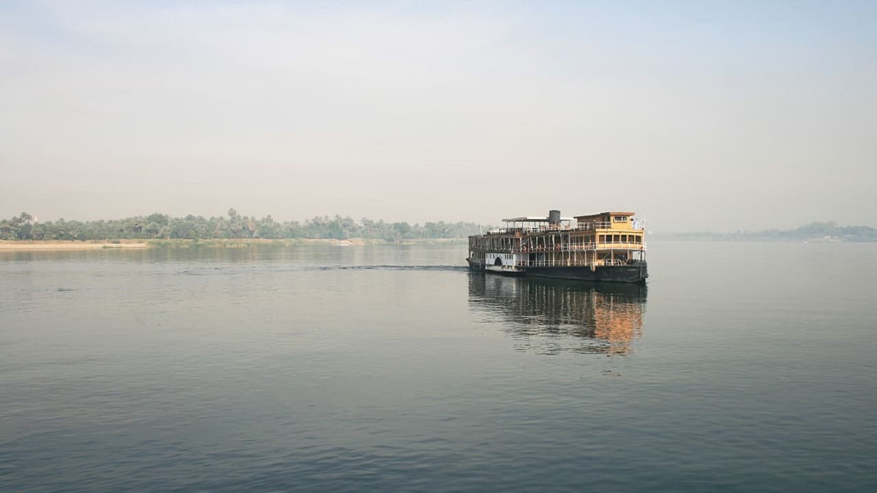 Death on the Nile backdrop