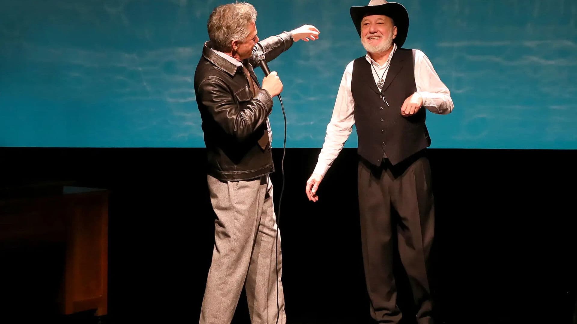 Poiret Serrault extraits extra backdrop