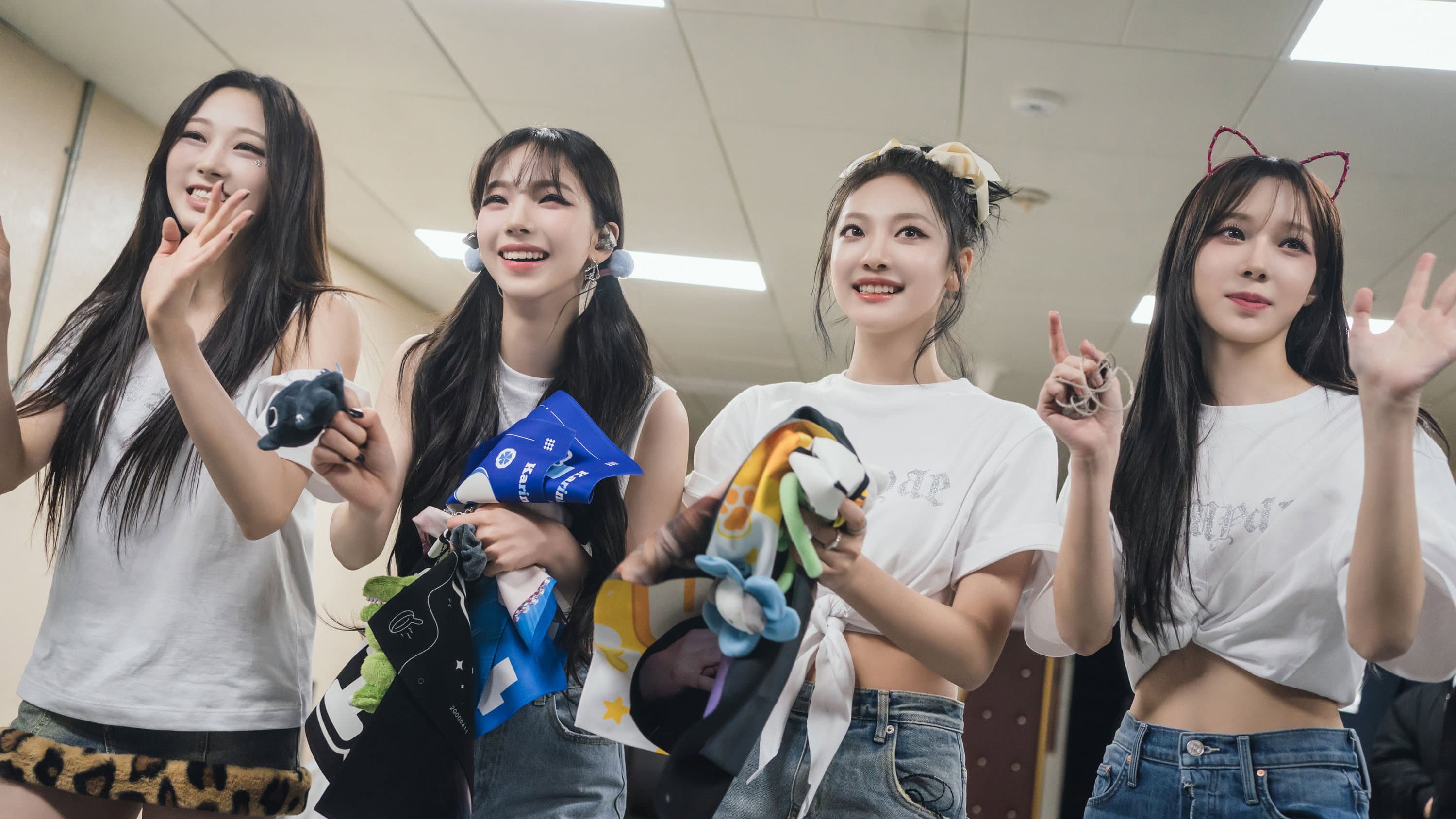 aespa: MY First page backdrop