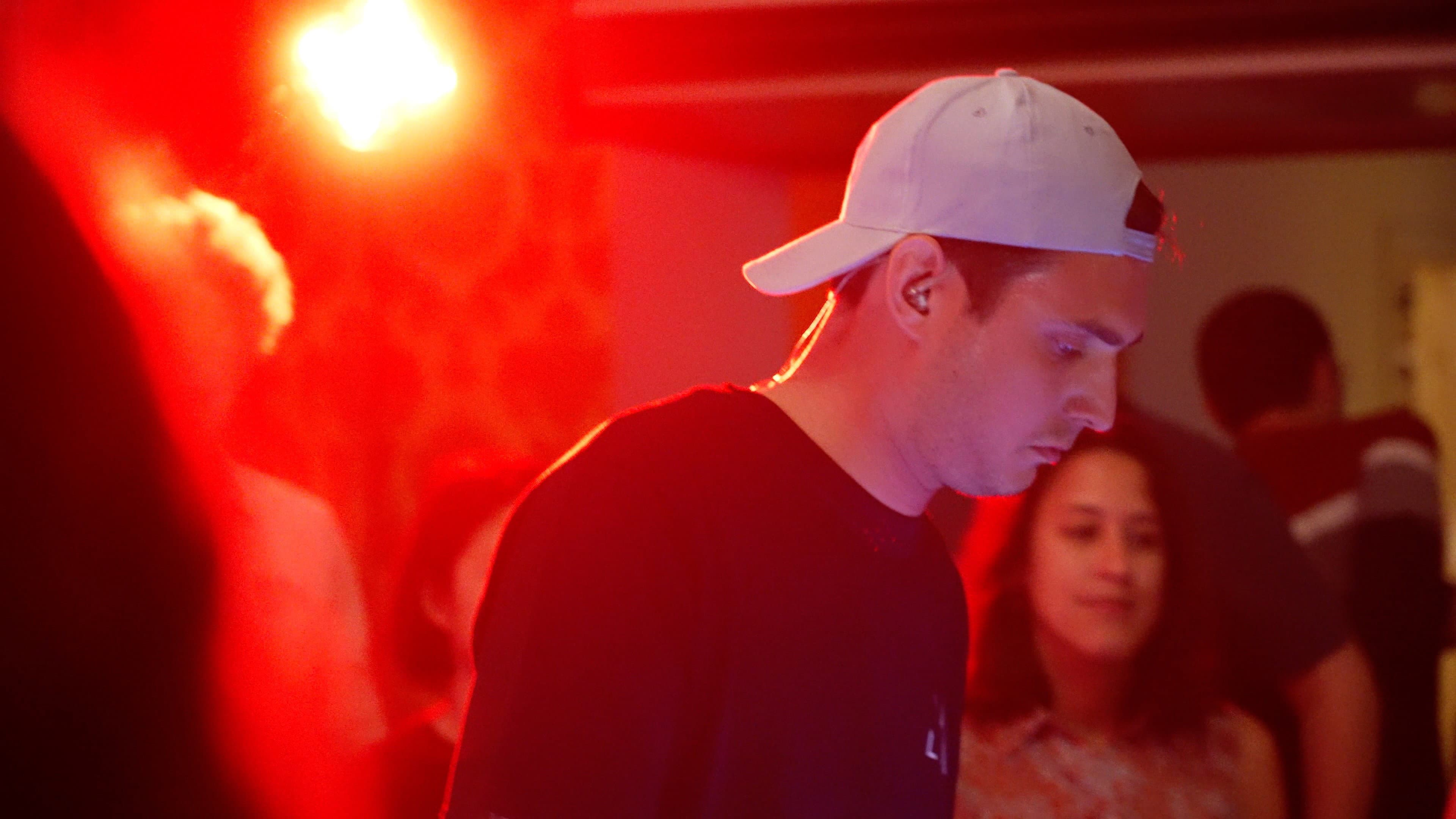 Mathieu Moës Live and Surrounded by Friends at Melusina, Luxembourg backdrop