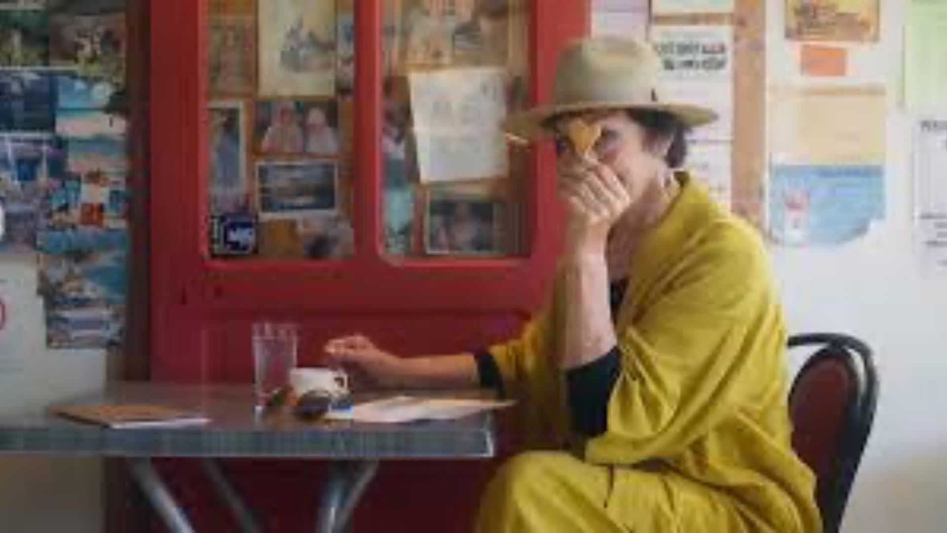 Anny Duperey, artiste en équilibre backdrop