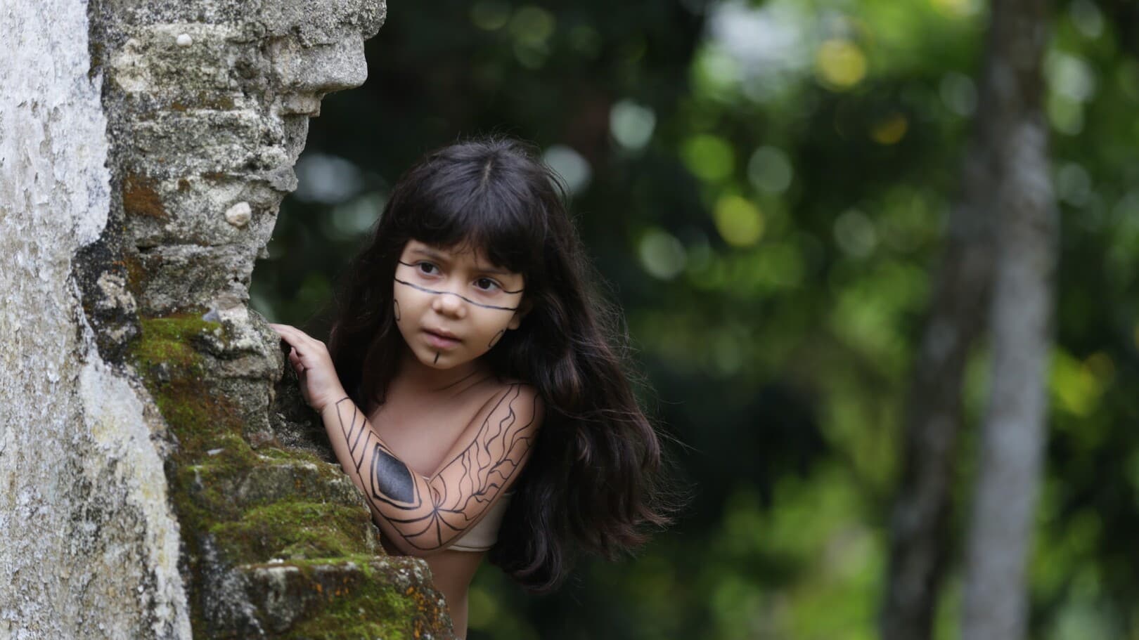 Menina Semente backdrop