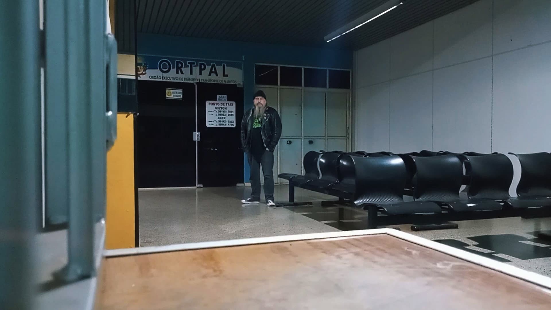 Desabafos de um Prendedor de Roupas backdrop