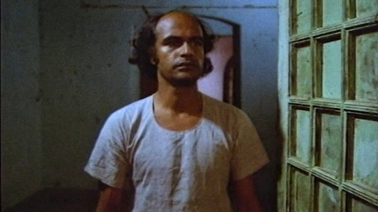 Satah Se Uthata Aadmi backdrop