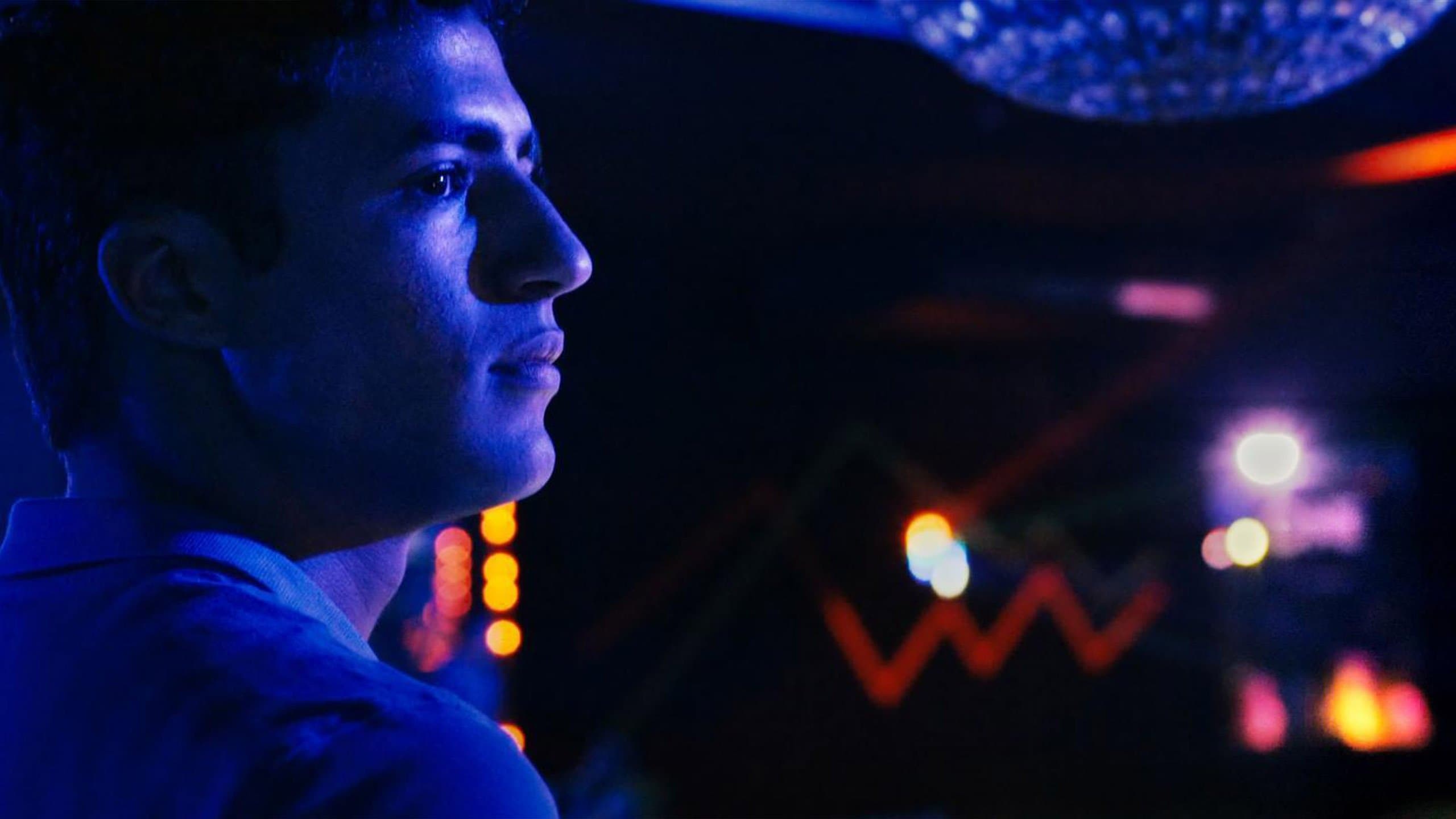 Mektoub, My Love: Intermezzo backdrop