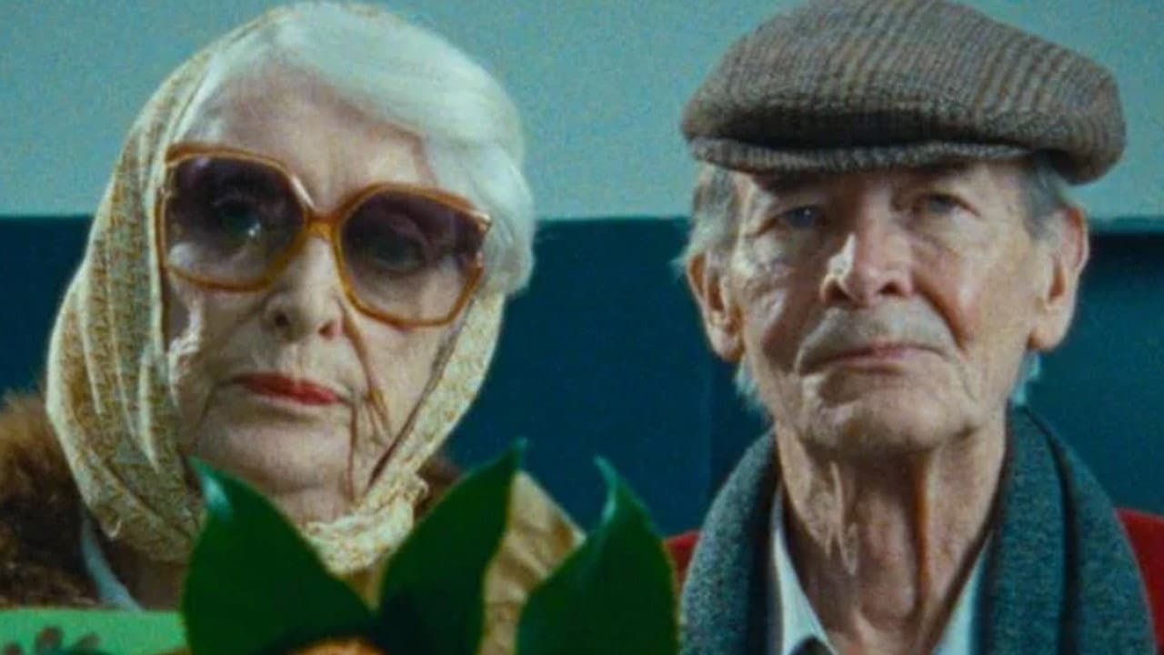 Linda, Linda! backdrop