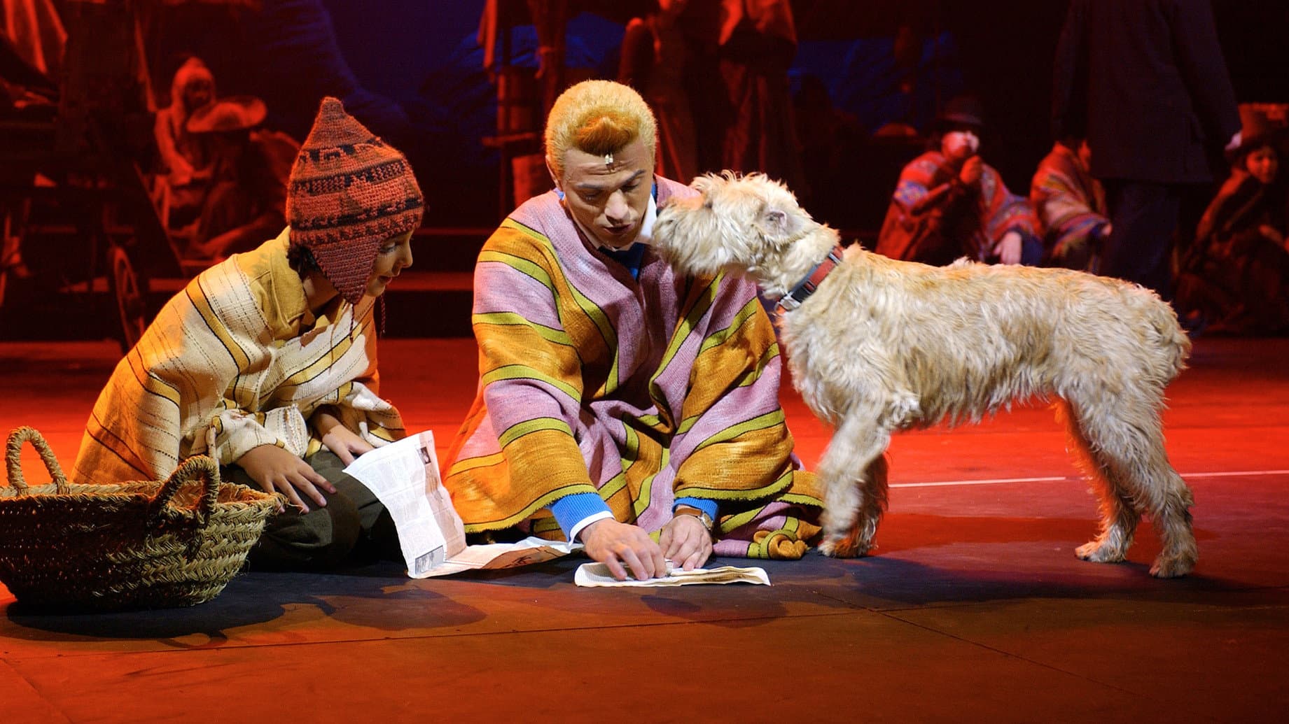 Kuifje: De Zonnetempel, De Musical backdrop