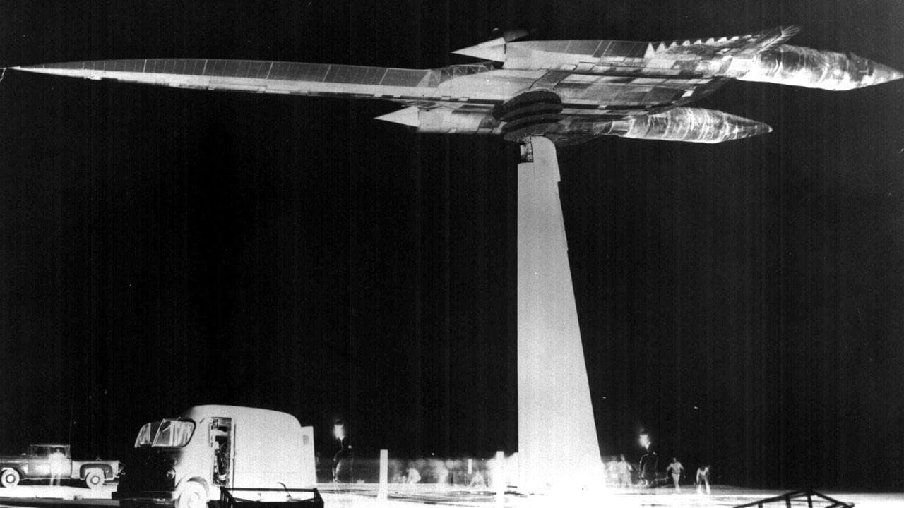 AREA 51: I Was There backdrop