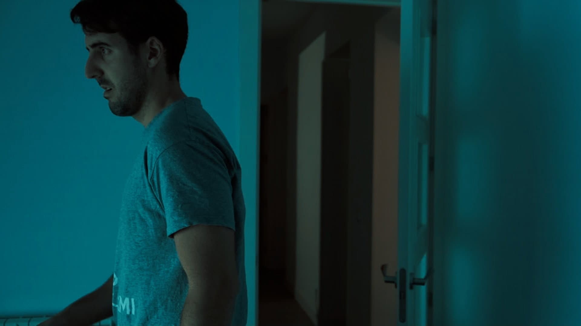 Cuando llega la noche backdrop