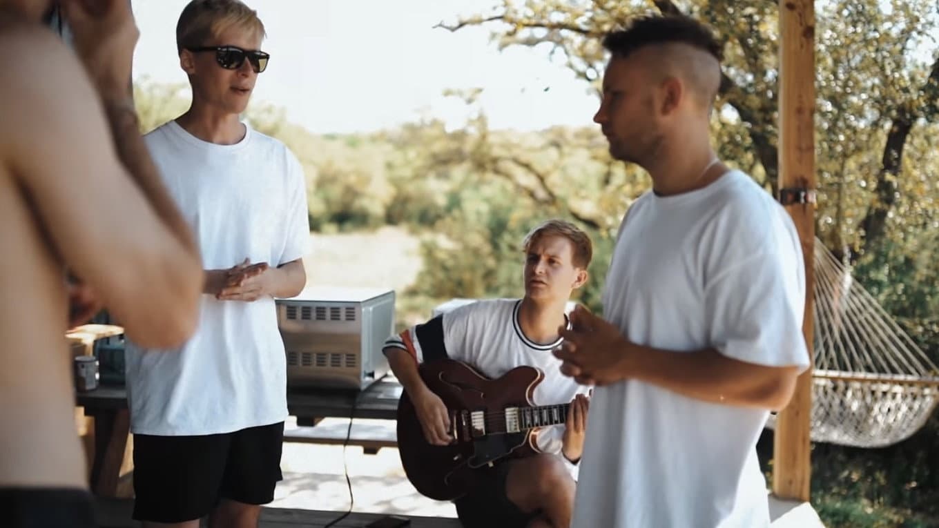 ROAM: Smile Wide Documentary backdrop