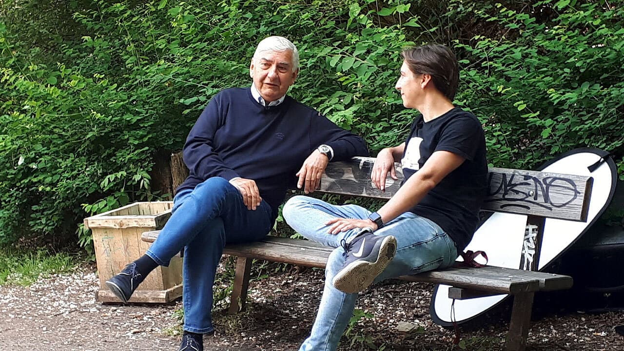 Pan herec Miroslav Donutil backdrop