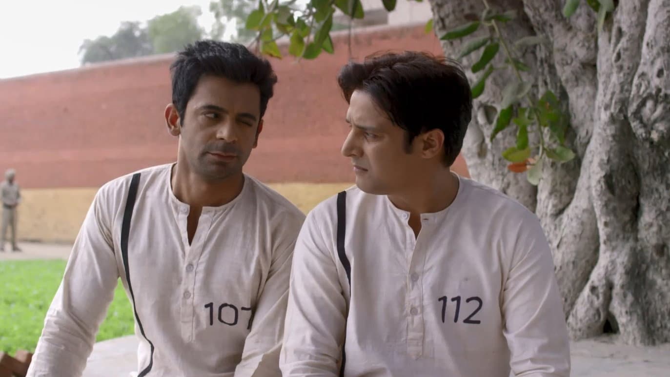 Ajab Gajab Dhamal backdrop