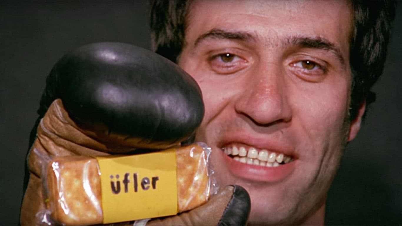 100 Numaralı Adam backdrop