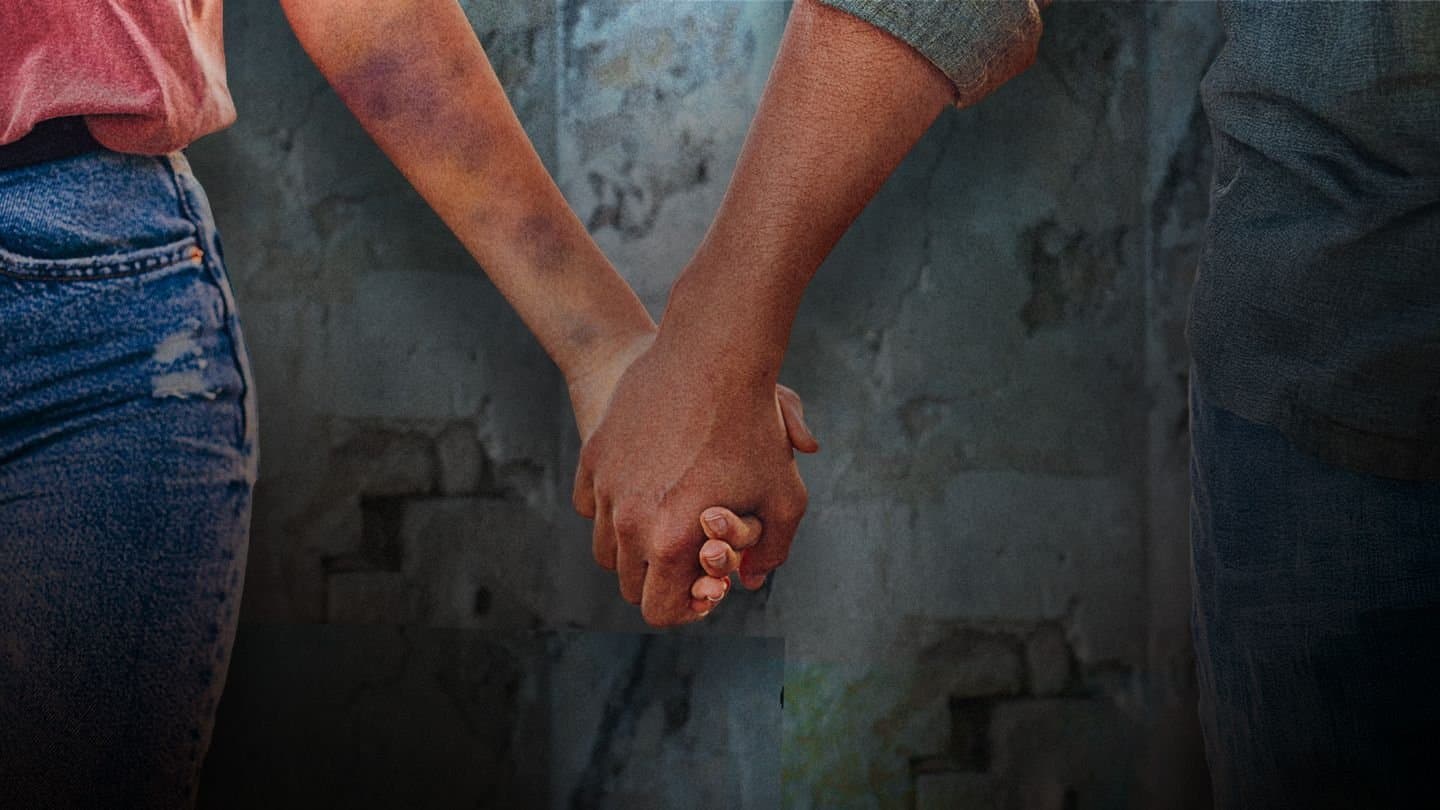 Red Flags – c’est pas ça l’amour backdrop