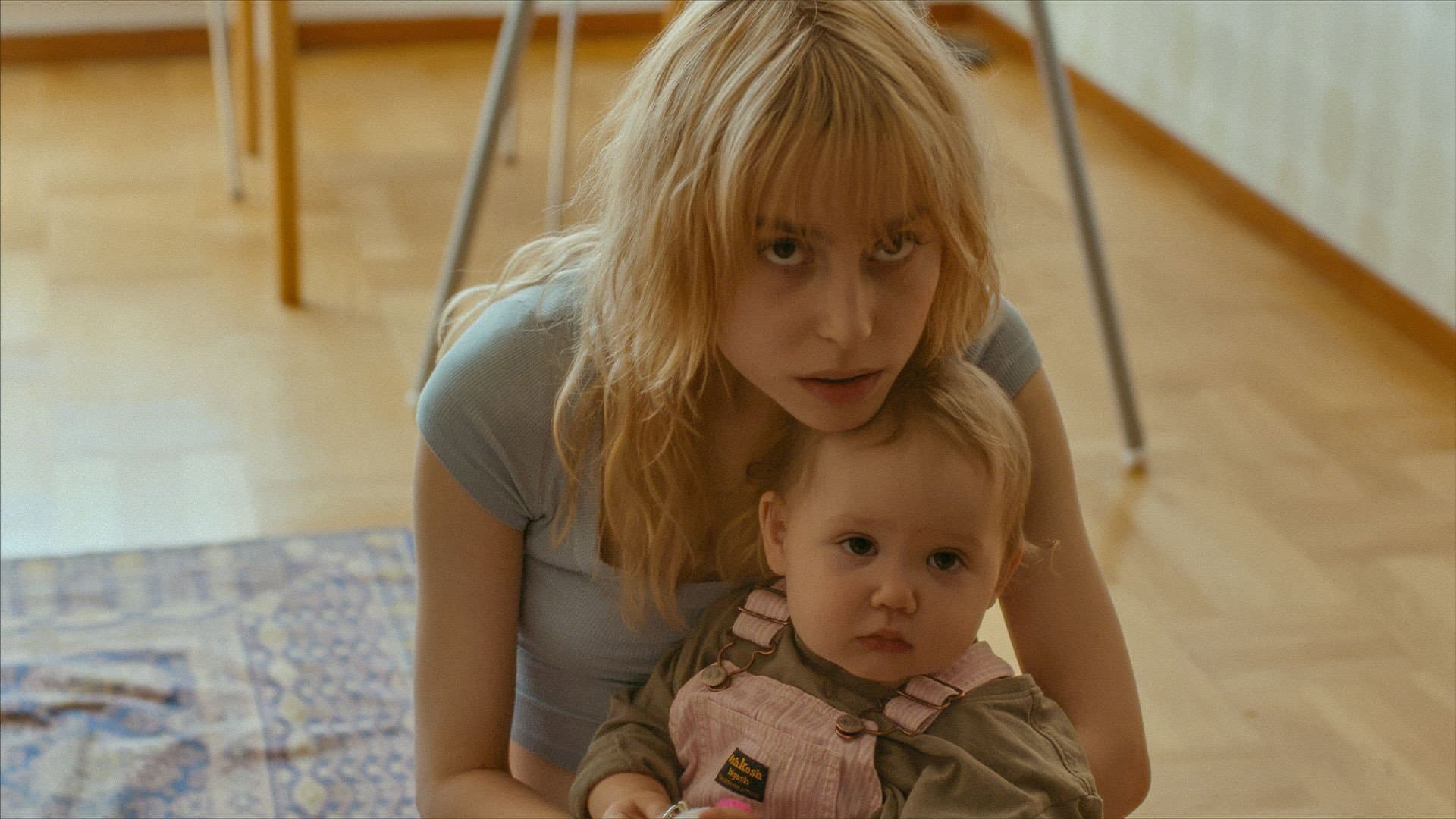 Without Kelly backdrop