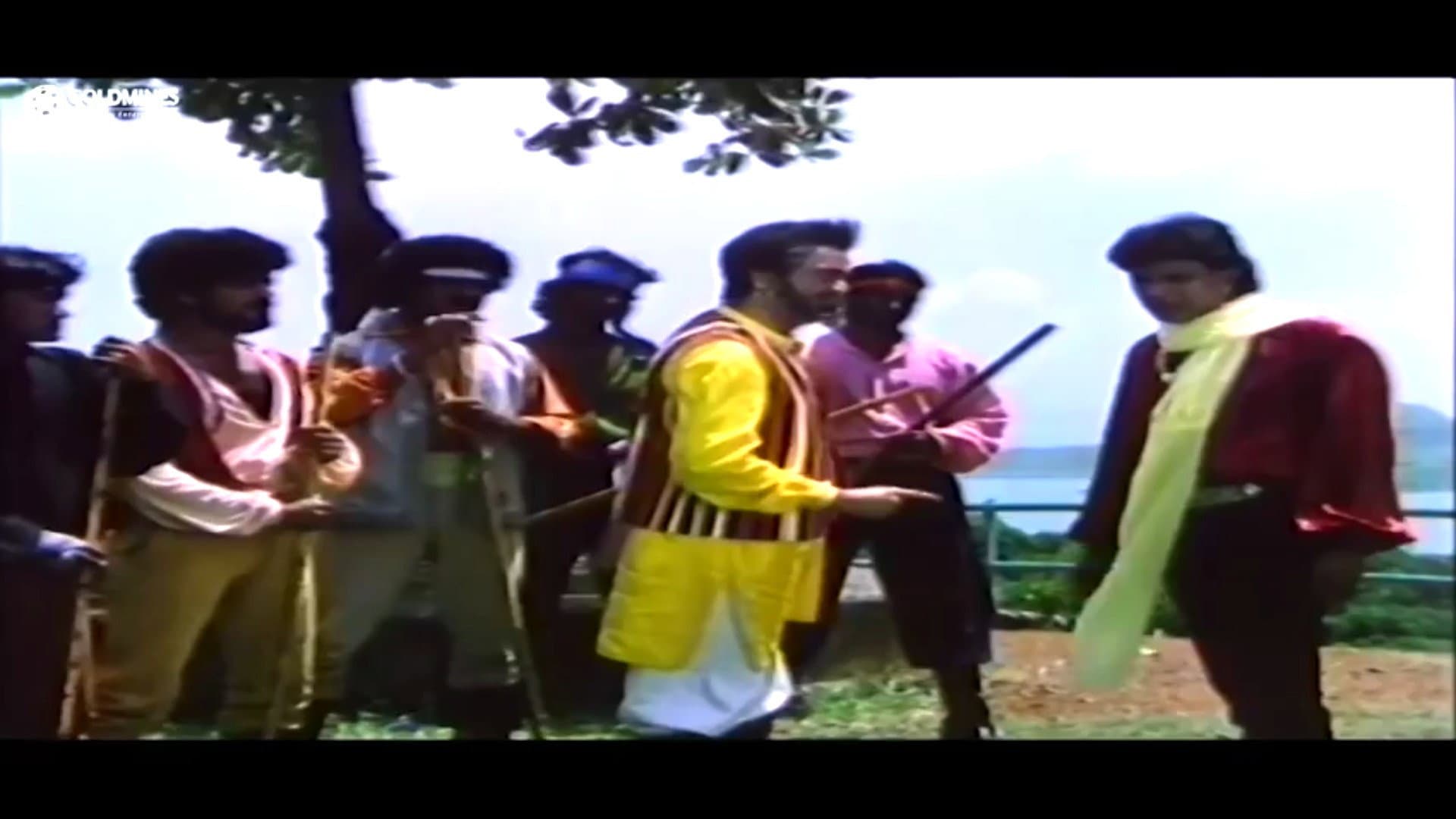 Bees Saal Baad backdrop