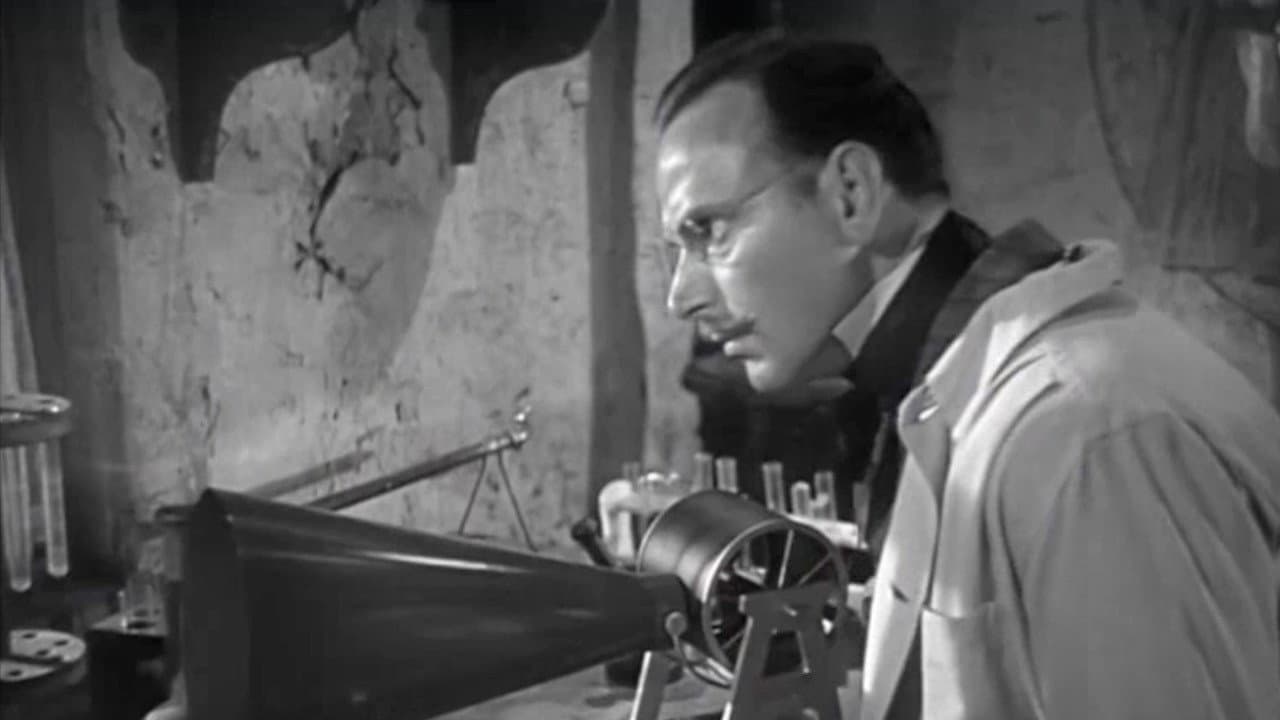 The Voice That Thrilled the World backdrop