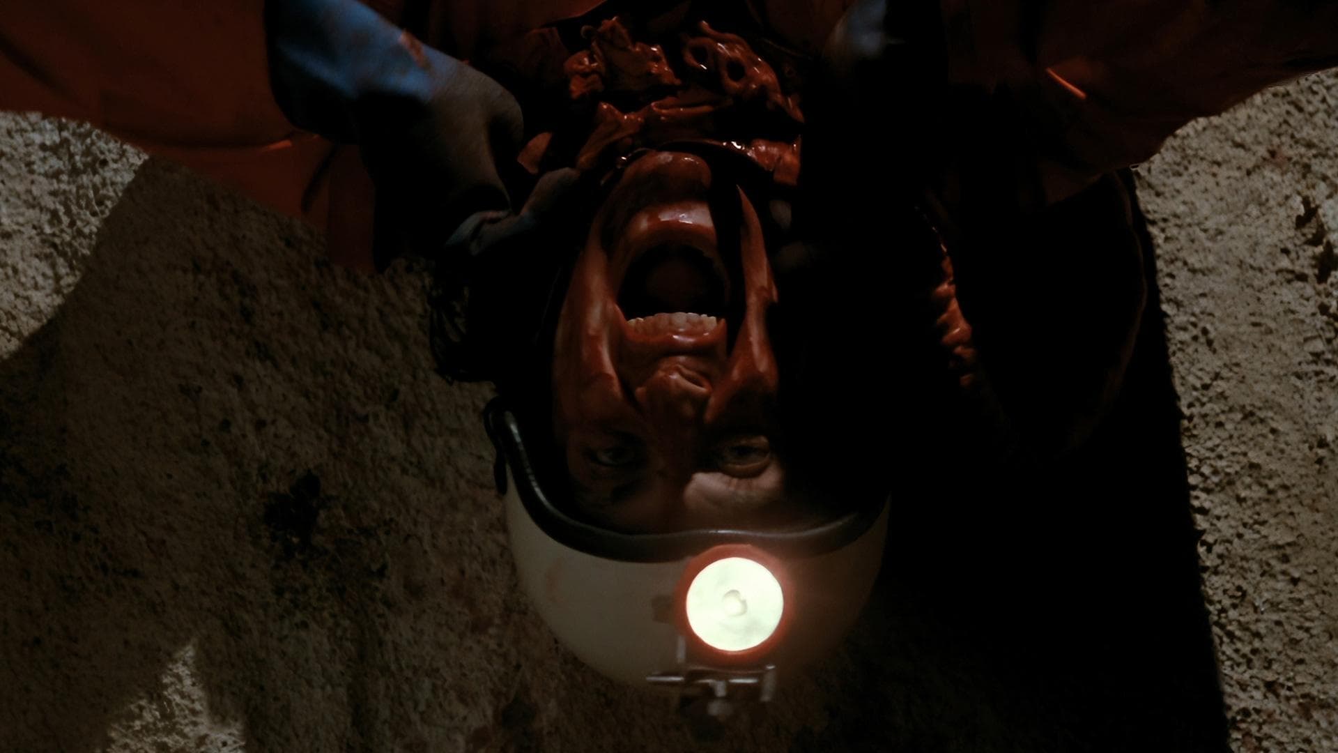 Alien 2: On Earth backdrop