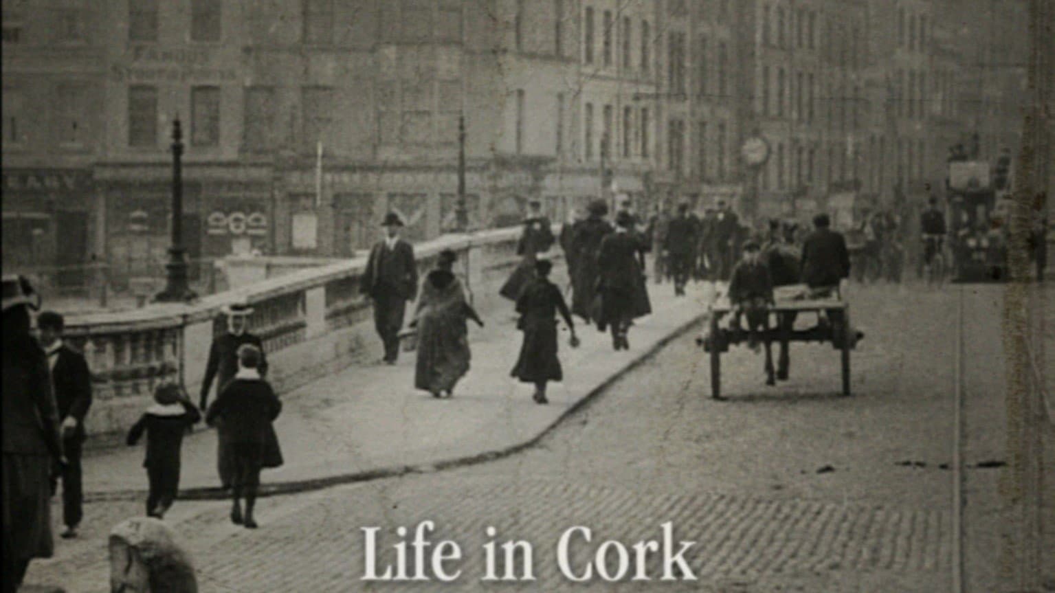 Mitchell & Kenyon in Ireland backdrop