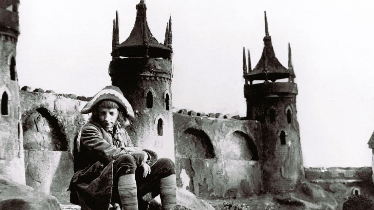 The New Gulliver backdrop